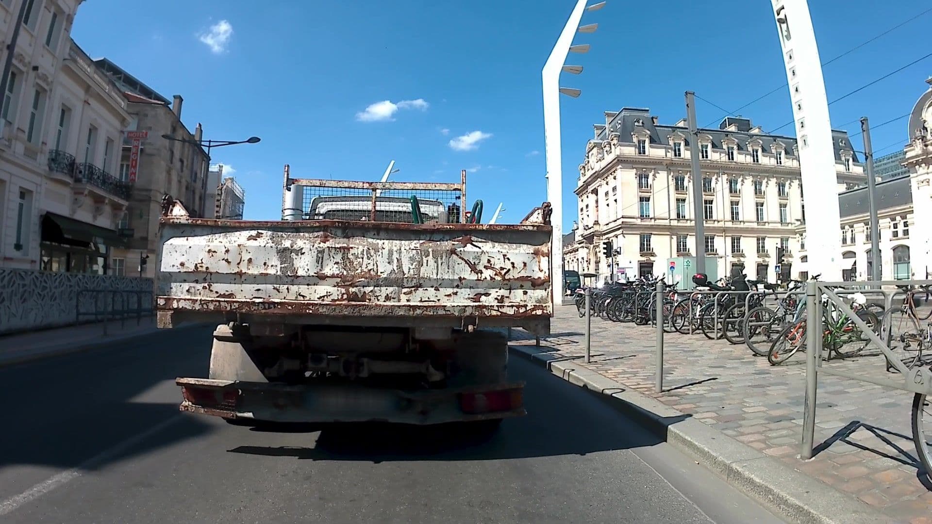 Street view near Cit'Hotel Le Regina Hôtel Bordeaux - Gare Saint Jean, Bègles — © trouyer (CC BY-SA · Mapillary)