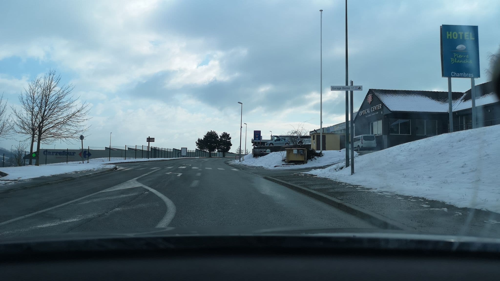 Street view near Hôtel Pierre Blanche, Lancrans — © globeur (CC BY-SA · Mapillary)