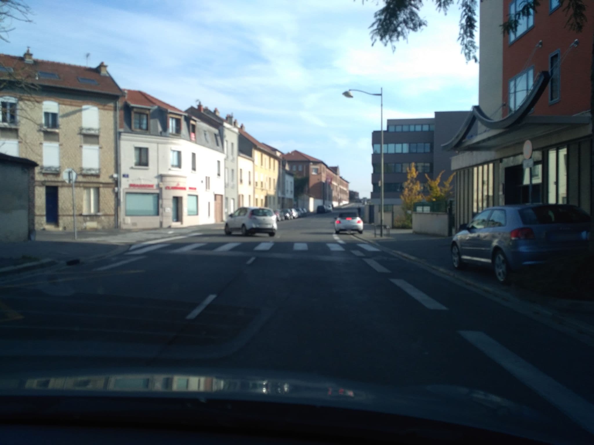 Street view near Hôtel Novotel Suites Reims Centre, Reims — © peewee32 (CC BY-SA · Mapillary)