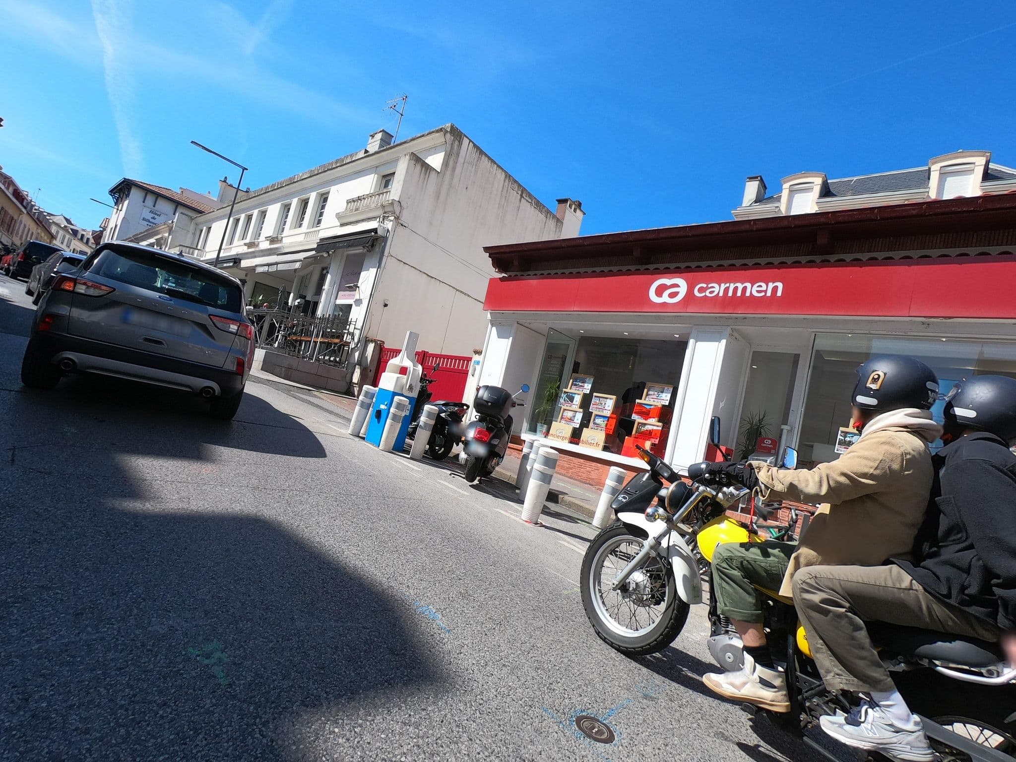 Street view near ALFRED HOTELS - Les Halles, Biarritz — © txominh (CC BY-SA · Mapillary)