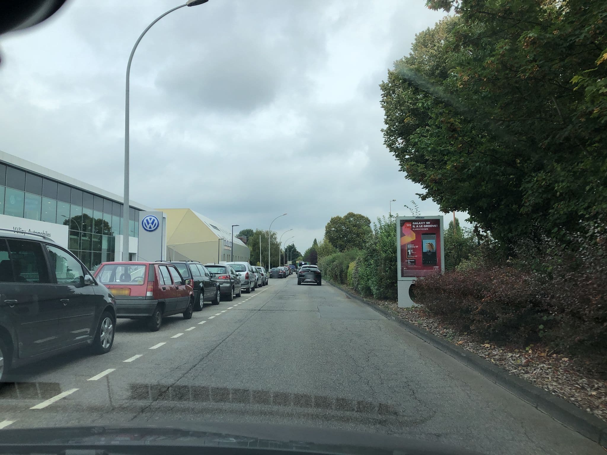 Street view near Holiday Inn Express Paris - Vélizy, Meudon-la-Forêt — © jerome92370 (CC BY-SA · Mapillary)