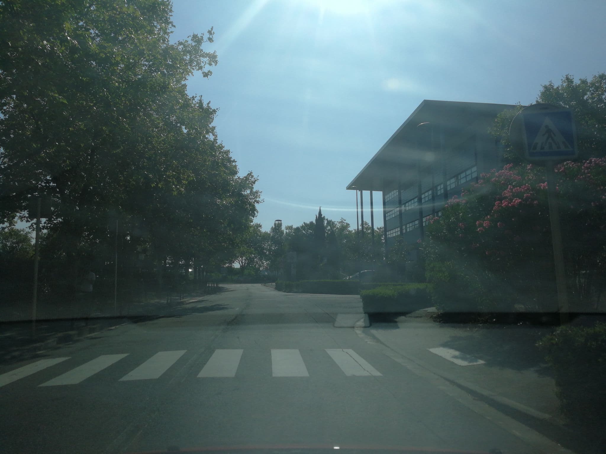 Street view near Radisson Blu Hotel, Toulouse Airport, Blagnac — © quentin_s33 (CC BY-SA · Mapillary)