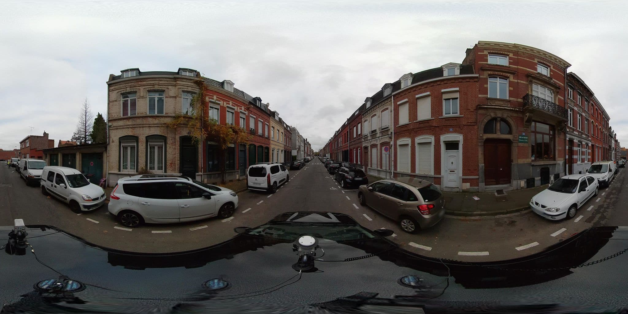 Street view near Abri du passant, Croix — © meldig (CC BY-SA · Mapillary)