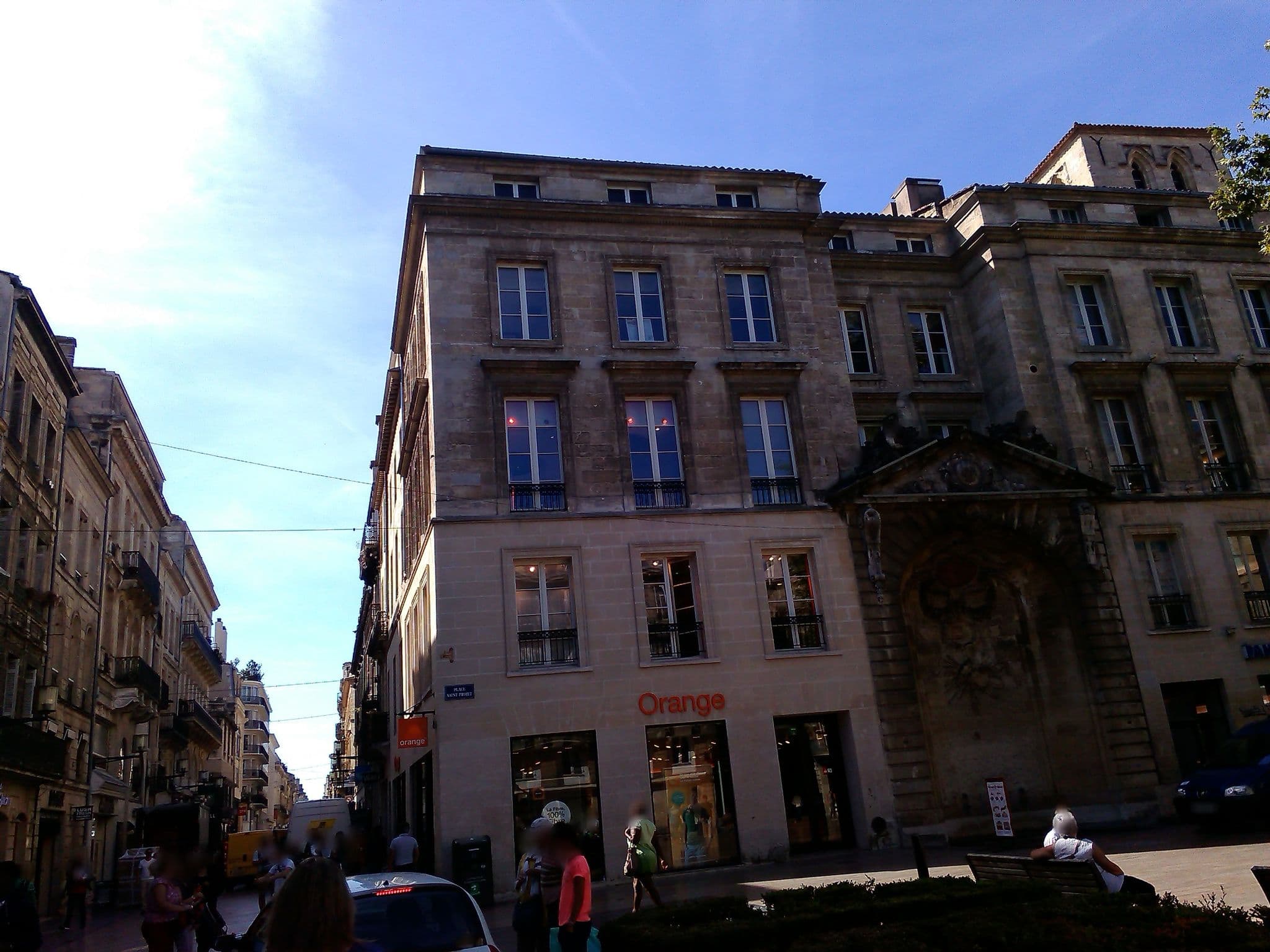 Street view near CENTRAL - Auberge de jeunesse & Hôtel Bordeaux, Bordeaux — © maturion (CC BY-SA · Mapillary)