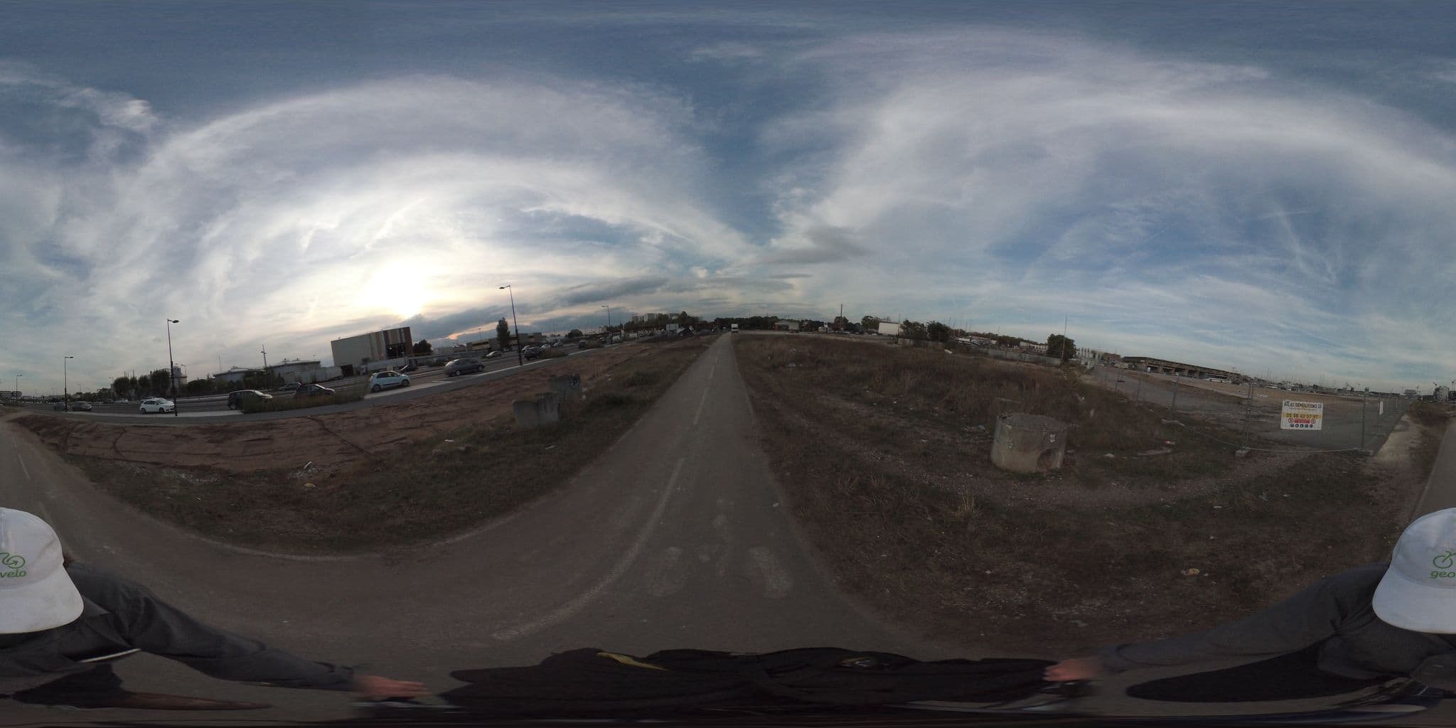 Street view near B&B HOTEL Bordeaux Bassins à Flot, Le Bouscat — © geovelo (CC BY-SA · Mapillary)