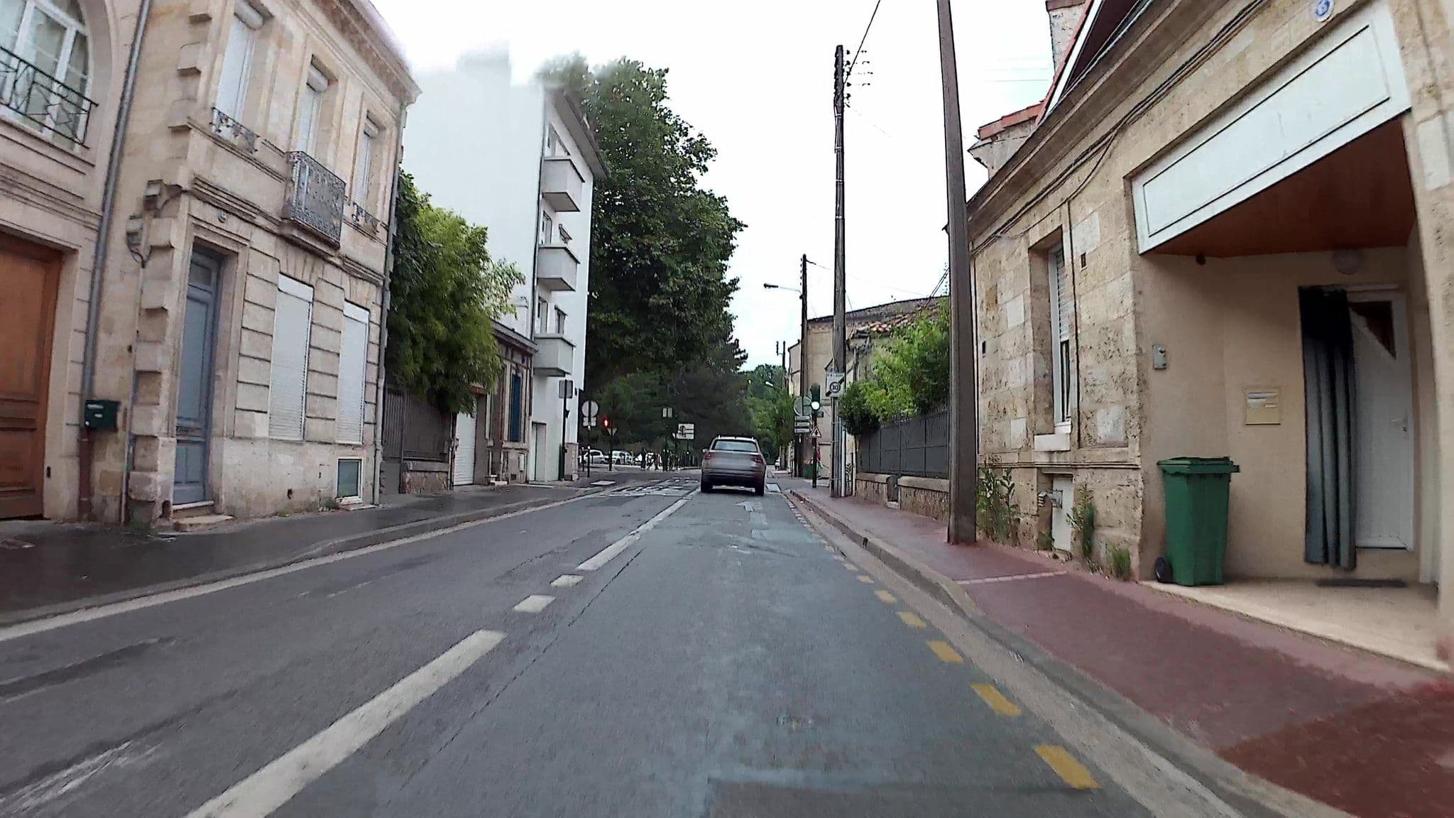 Street view near Les pénates bordelaises - Maison d'hôtes avec piscine - Guesthouse with pool, Le Bouscat — © trouyer (CC BY-SA · Mapillary)