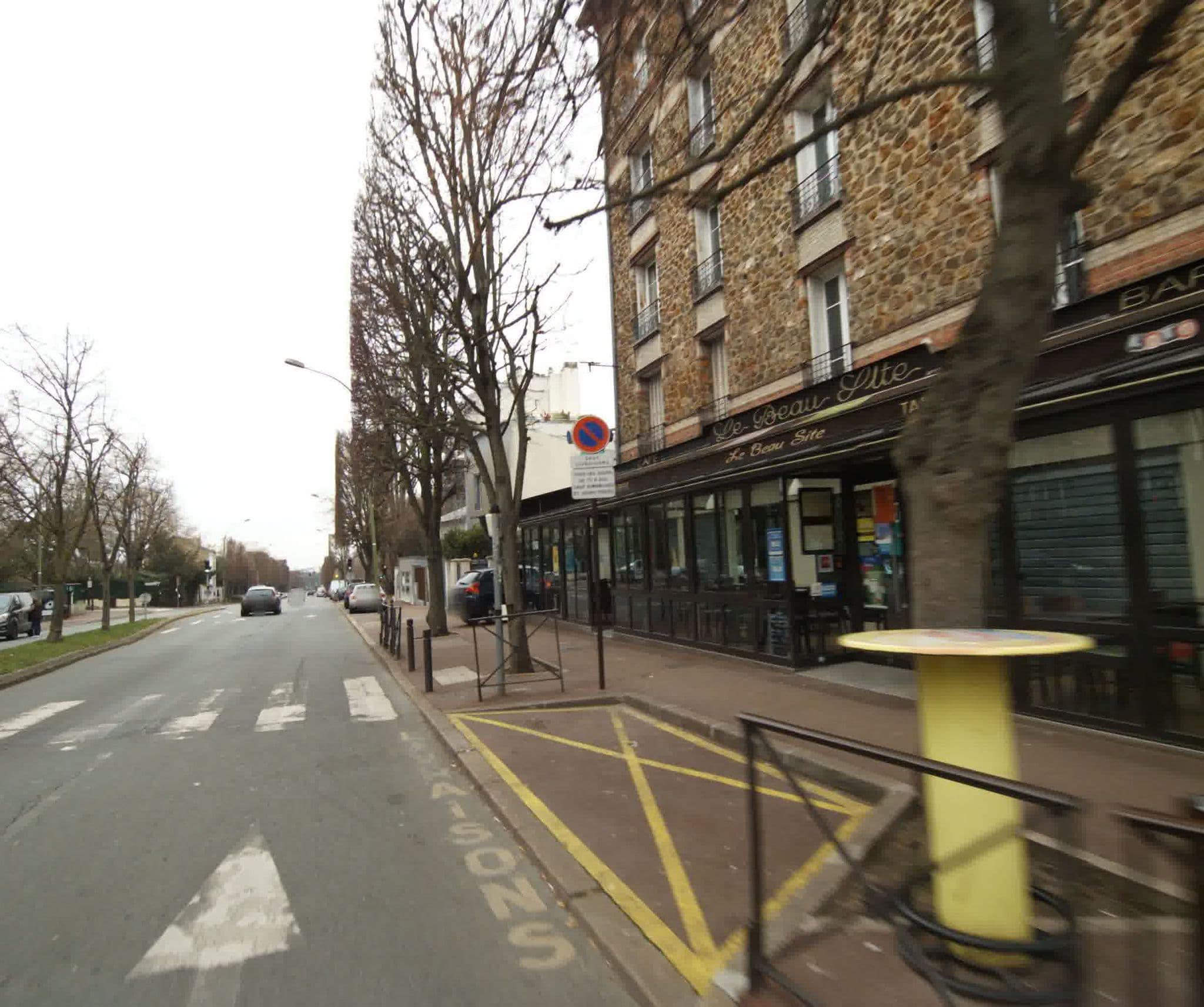 Street view near Bed And Breakfast Saint Cloud, Saint-Cloud — © sogefi (CC BY-SA · Mapillary)