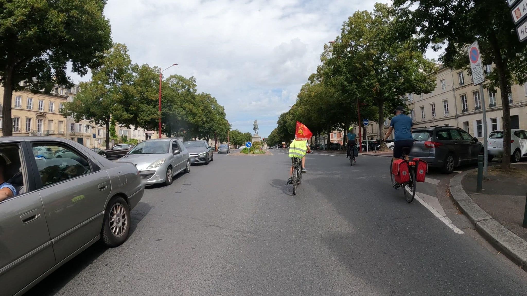Street view near Clos Saint-Martin, Caen — © Nzau (CC BY-SA · Mapillary)