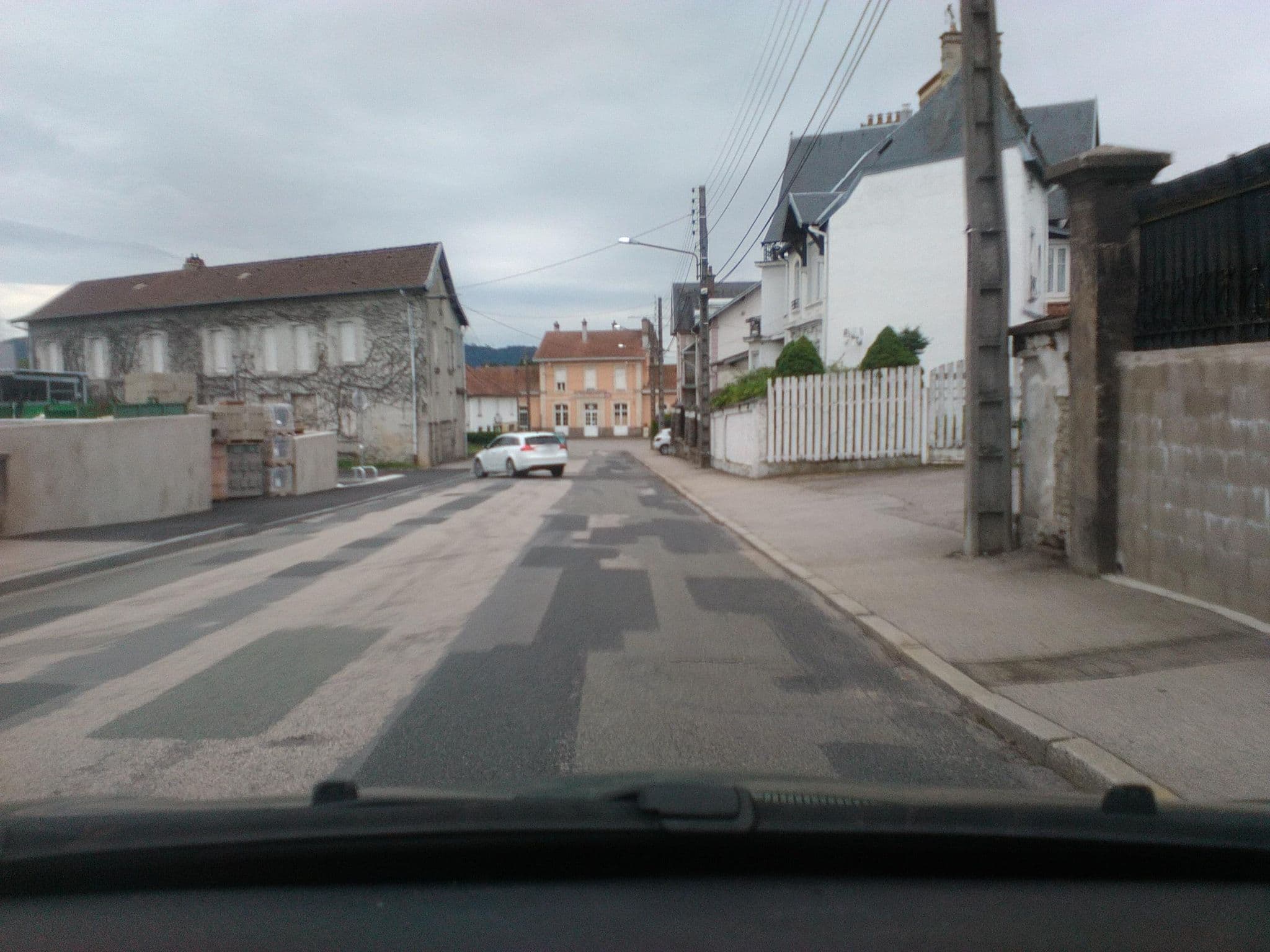 Street view near Chez Livia Gite Luxe Vosges 88600 Bruyères, Bruyères — © blup (CC BY-SA · Mapillary)