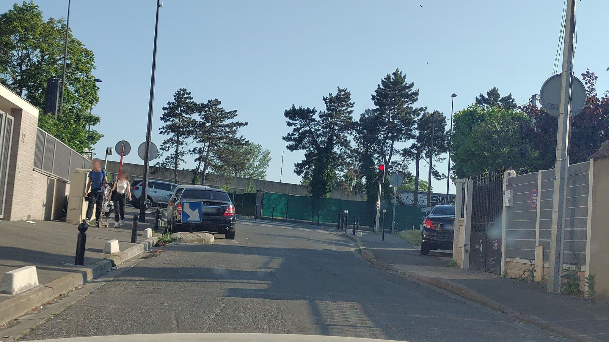 Street view near B&B HOTEL Champigny-sur-Marne, Bry-sur-Marne — © didier2020 (CC BY-SA · Mapillary)