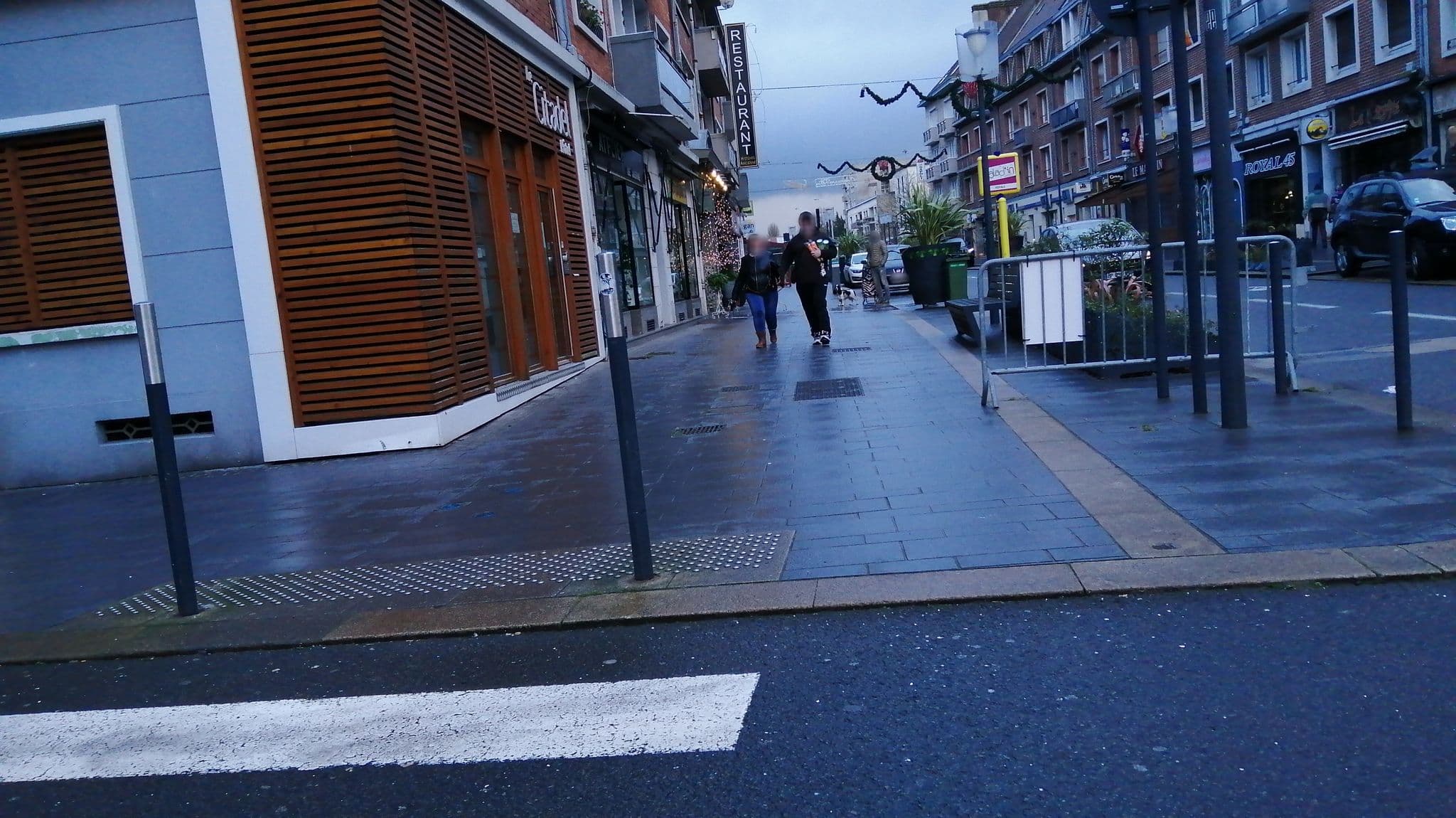 Street view near Pasithéa Loft Spa Privatif, Calais — © kritic (CC BY-SA · Mapillary)