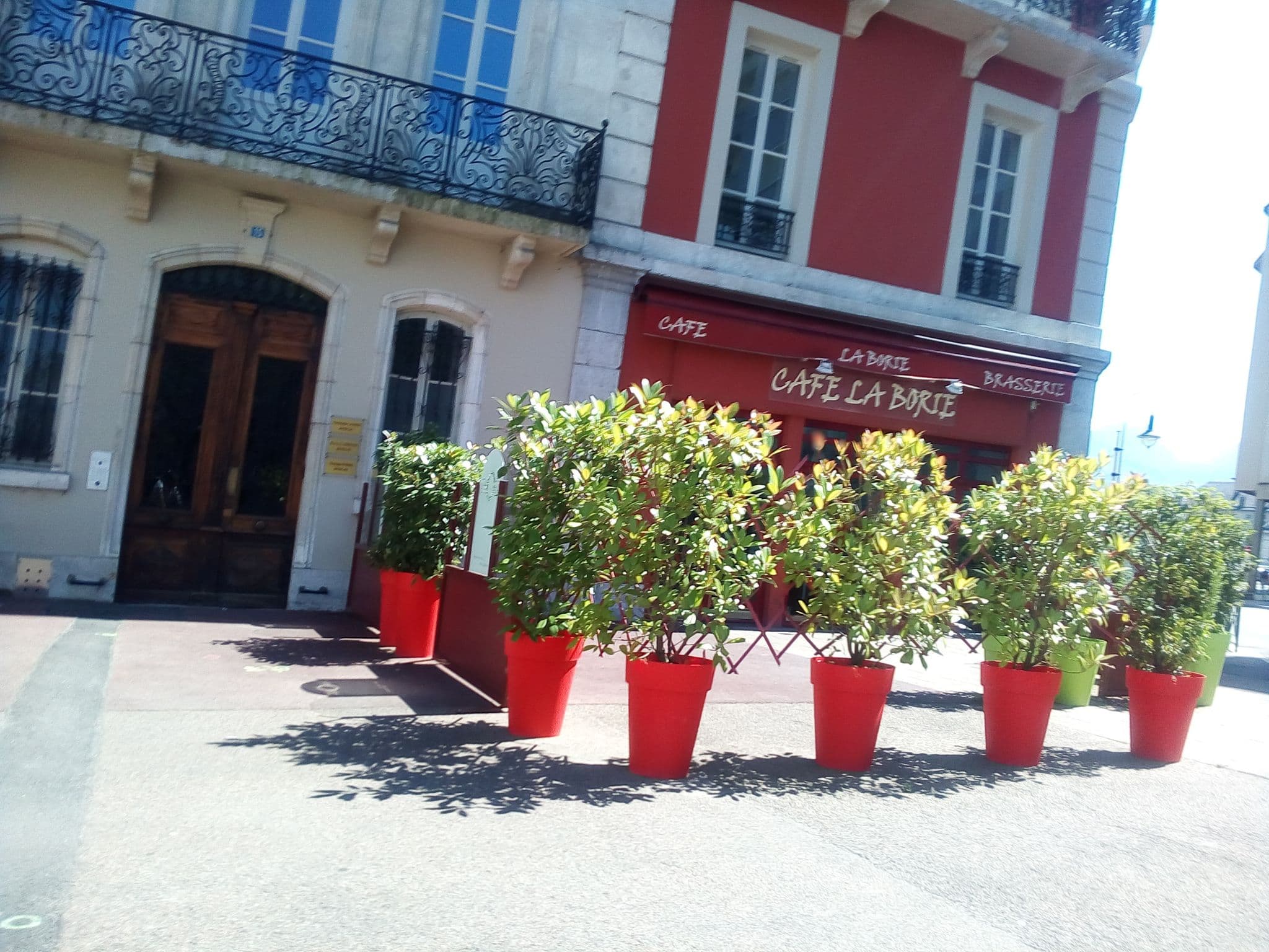 Street view near Chambéry Apparthotels, Chambéry — © eric_s (CC BY-SA · Mapillary)