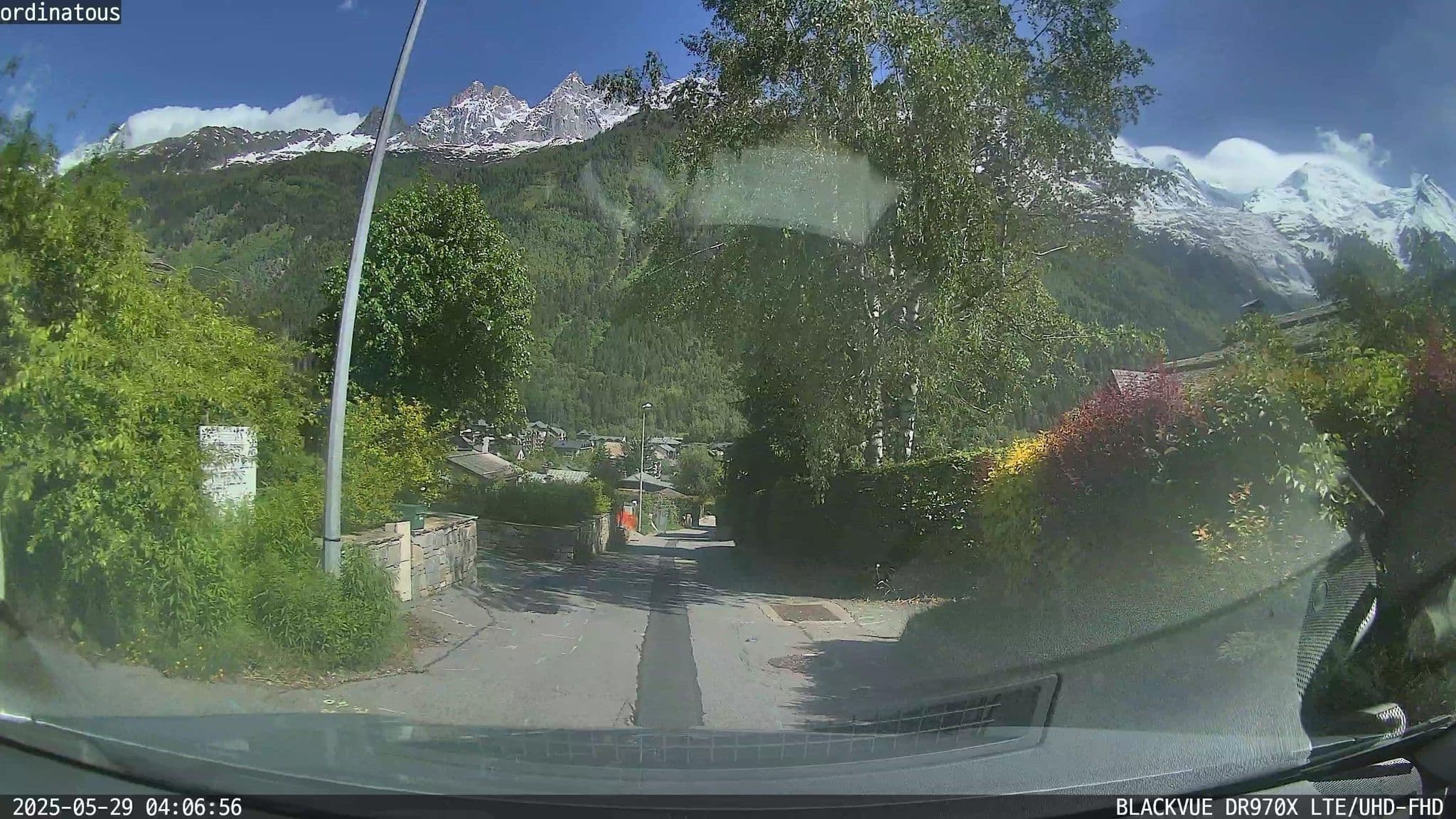 Street view near Collineige, Chamonix-Mont-Blanc — © ordinatous (CC BY-SA · Mapillary)