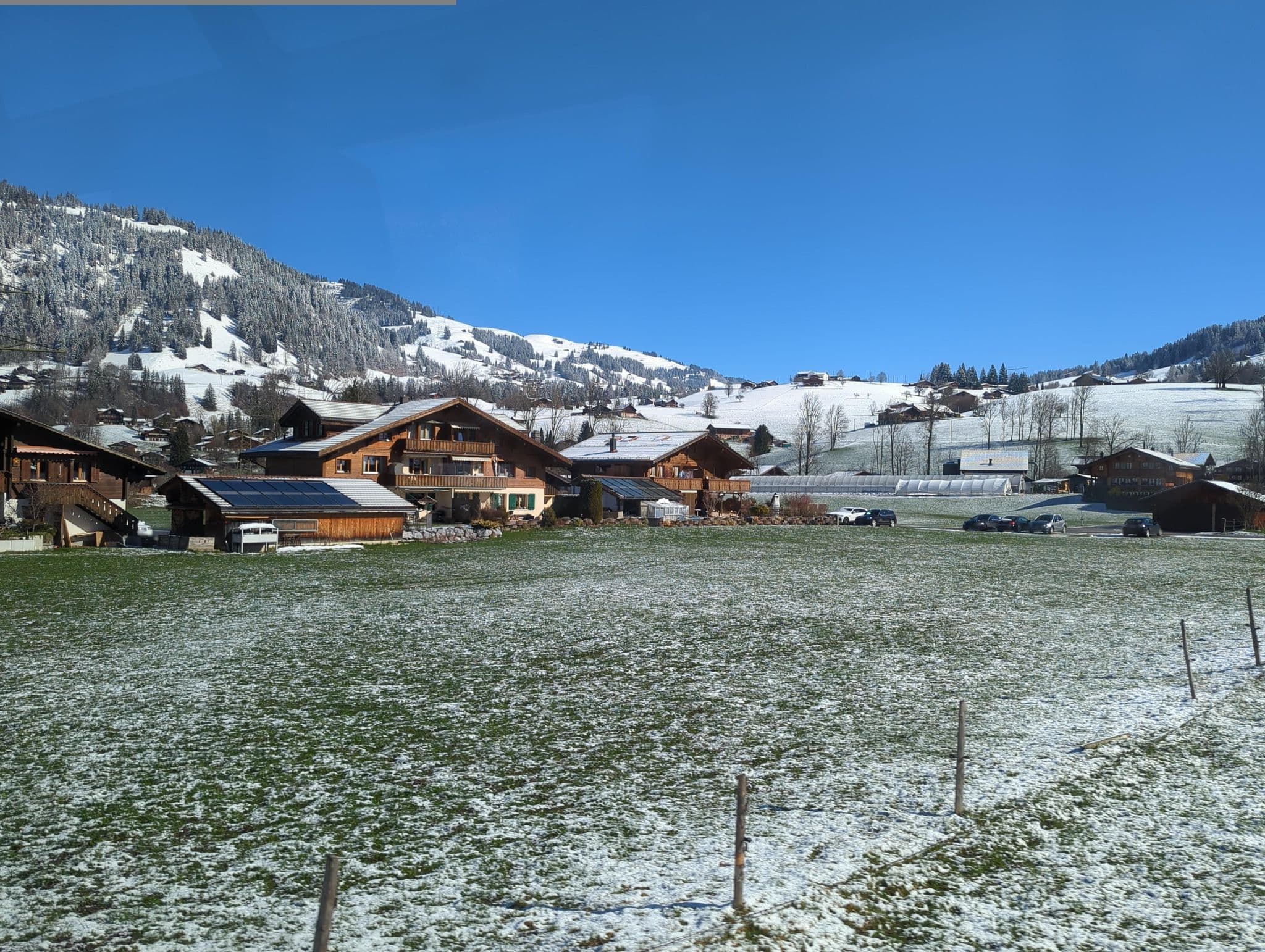 Street view near Bellerive, Saanen — © oeschinen (CC BY-SA · Mapillary)