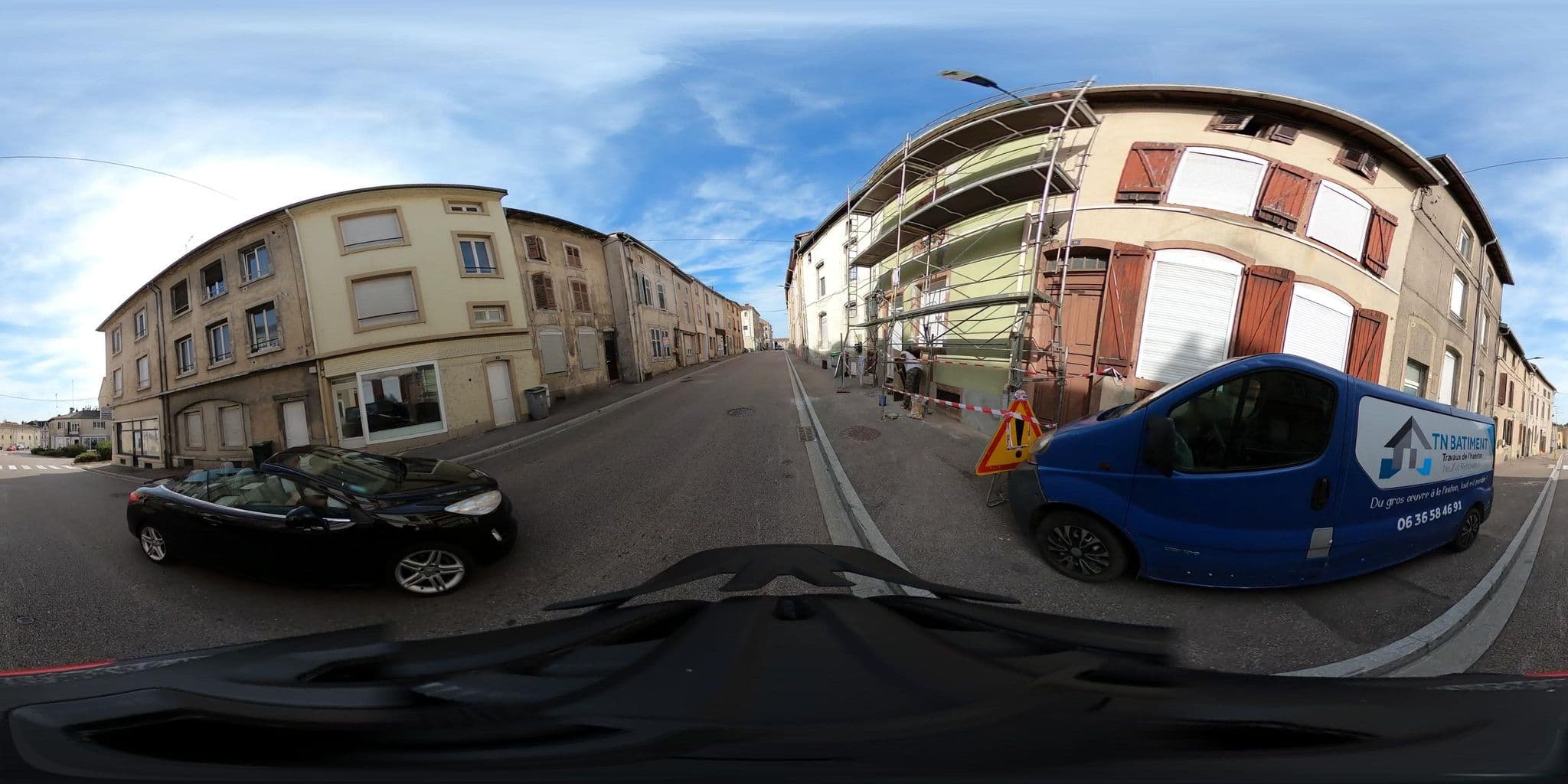 Street view near Douceur du charme - Love room à Charmes, Charmes — © andrianjakavah (CC BY-SA · Mapillary)