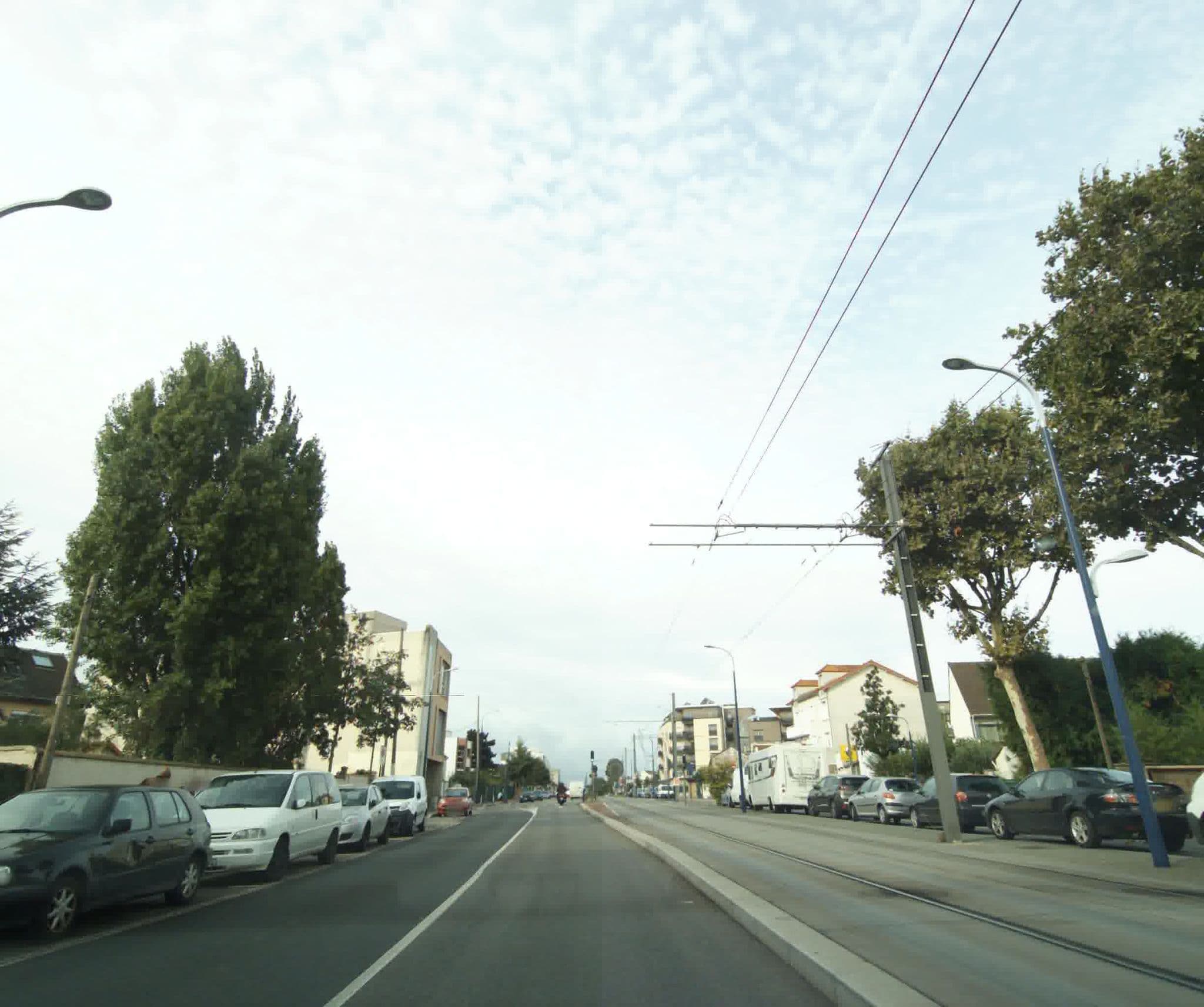 Street view near Résidence Meublée Le Relais Amélie (Apart-hotel), Le Plessis-Robinson — © sogefi (CC BY-SA · Mapillary)