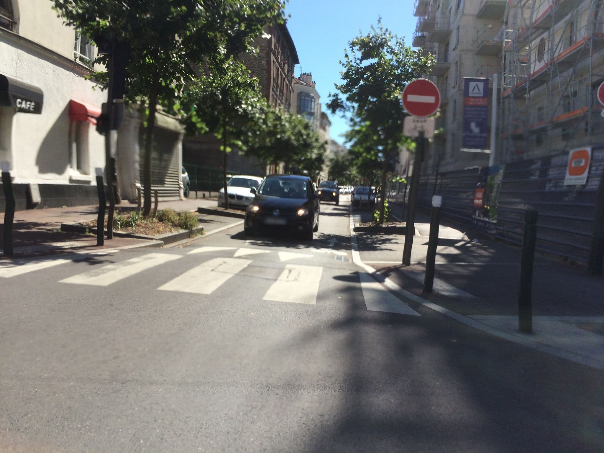 Street view near Aparthotel Adagio Paris Suresnes Longchamp, Suresnes — © bfontaine (CC BY-SA · Mapillary)