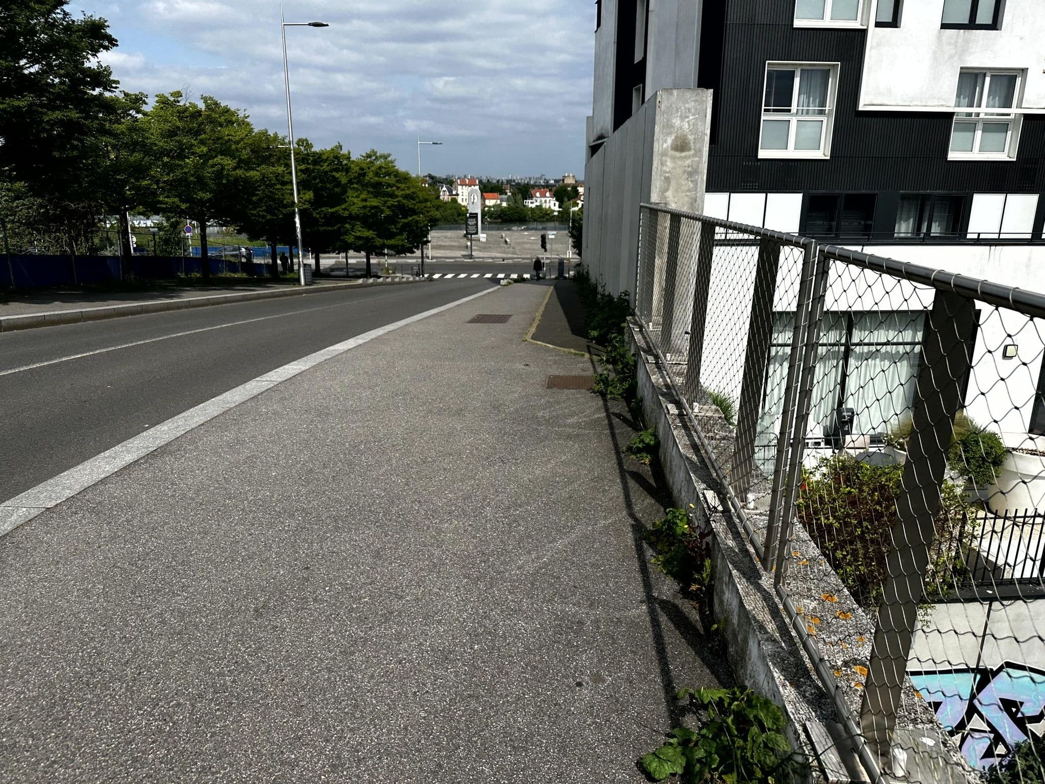 Street view near All Suites Appart Hôtel | Choisy-le-Roi, Choisy-le-Roi — © WilbocAE (CC BY-SA · Mapillary)