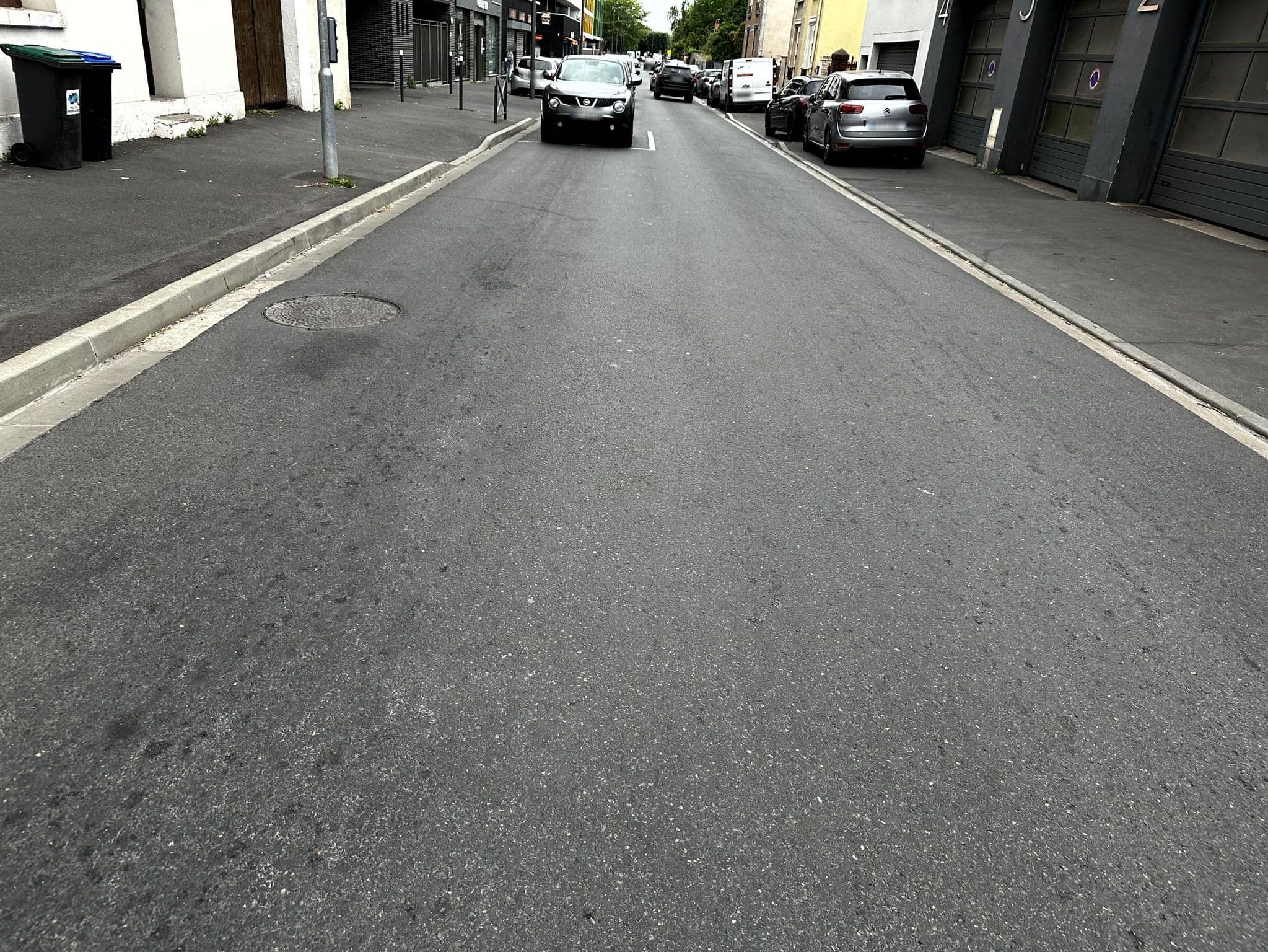 Street view near Hotel Modern, Choisy-le-Roi — © WilbocAE (CC BY-SA · Mapillary)