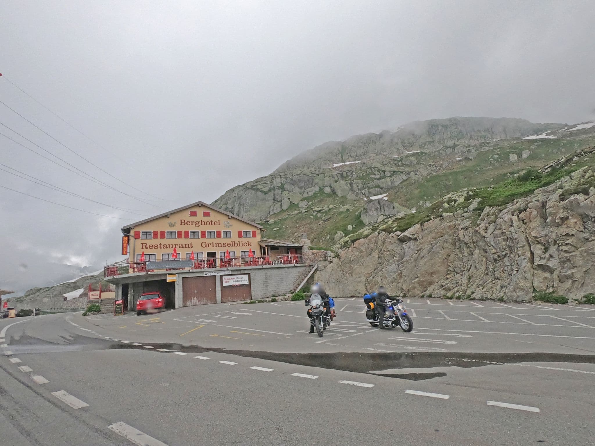 Street view near Hôtel Grimselblick, Andermatt — © canadarunner (CC BY-SA · Mapillary)