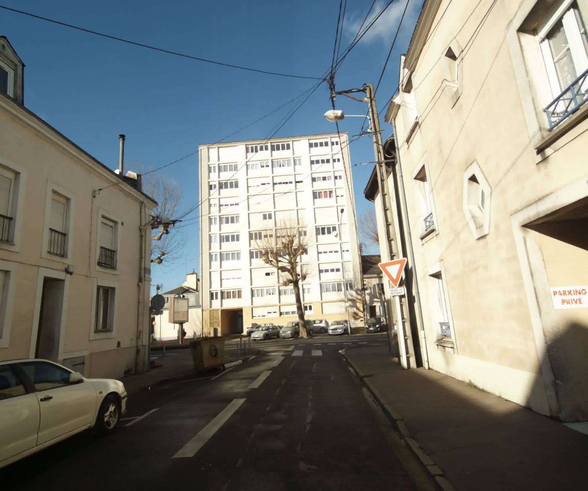 Street view near Hotel De La Liberation, Le Mans — © sogefi (CC BY-SA · Mapillary)