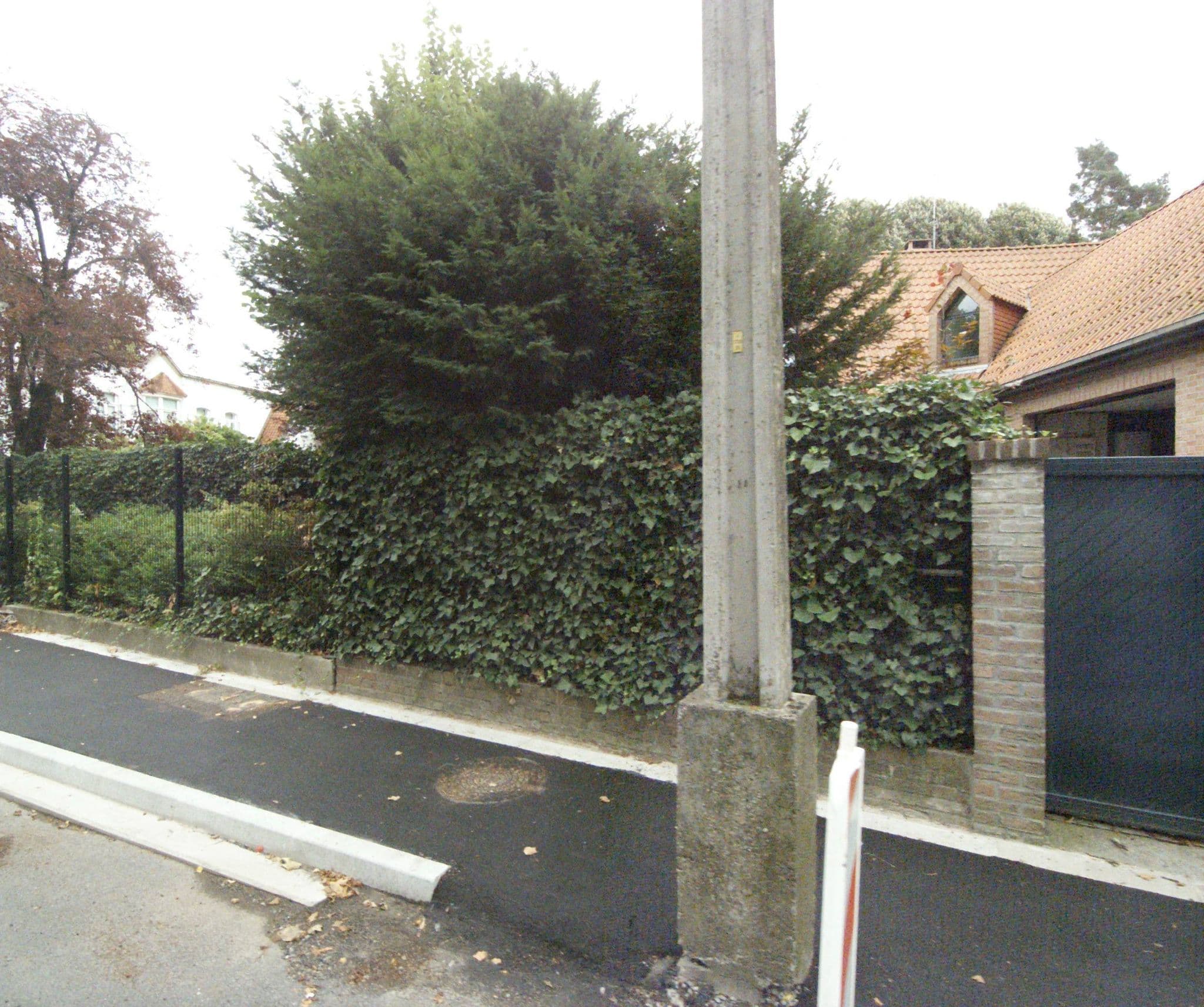 Street view near La Villa Carat, Croix — © melimmergis (CC BY-SA · Mapillary)