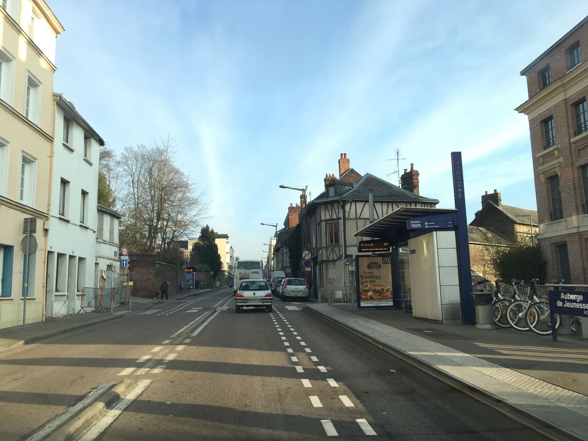 Street view near Auberge de jeunesse HI Rouen, Bihorel — © unmap (CC BY-SA · Mapillary)