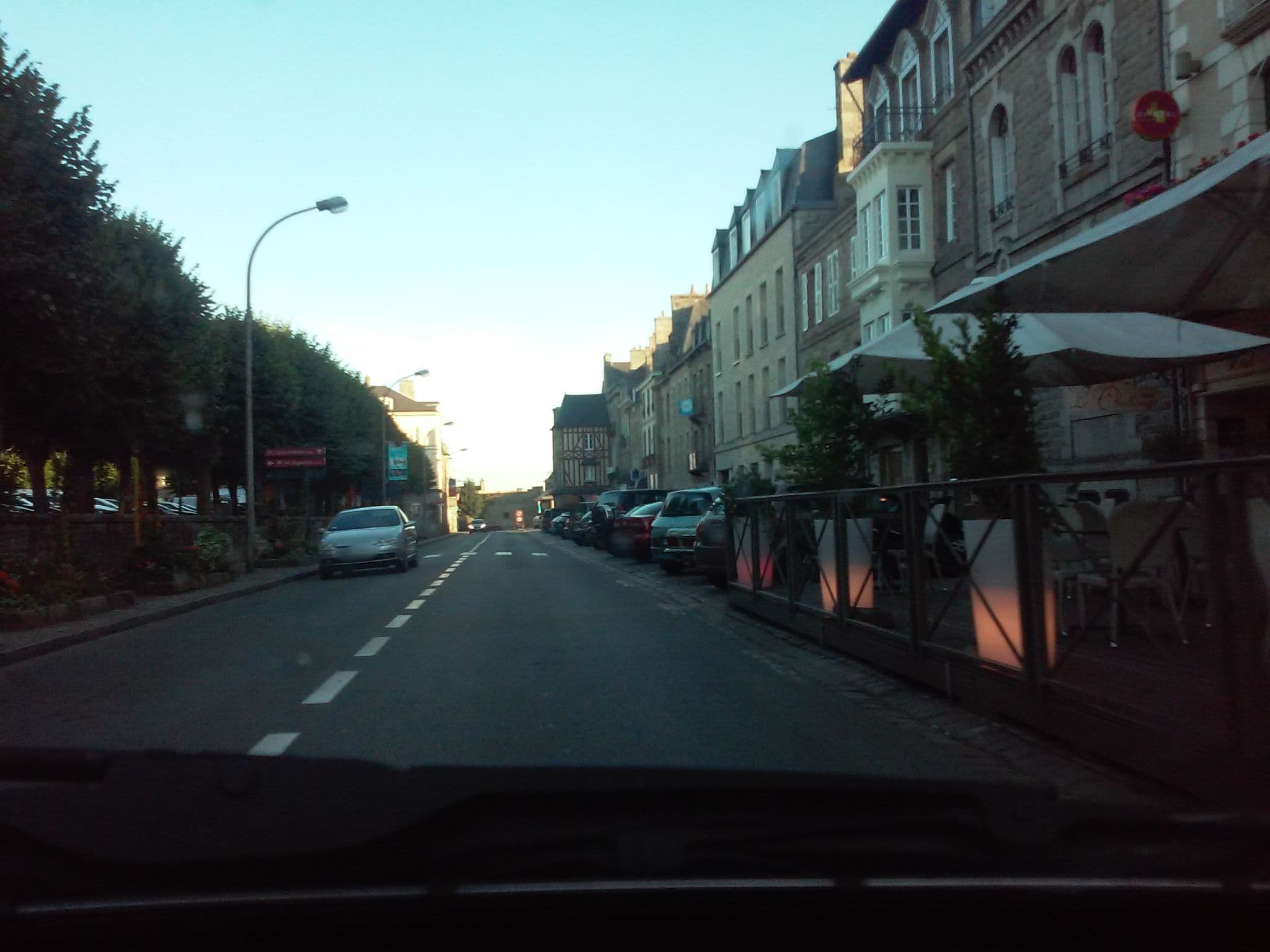 Street view near Cit'Hotel Hôtel Marguerite, Dinan — © pymouss (CC BY-SA · Mapillary)