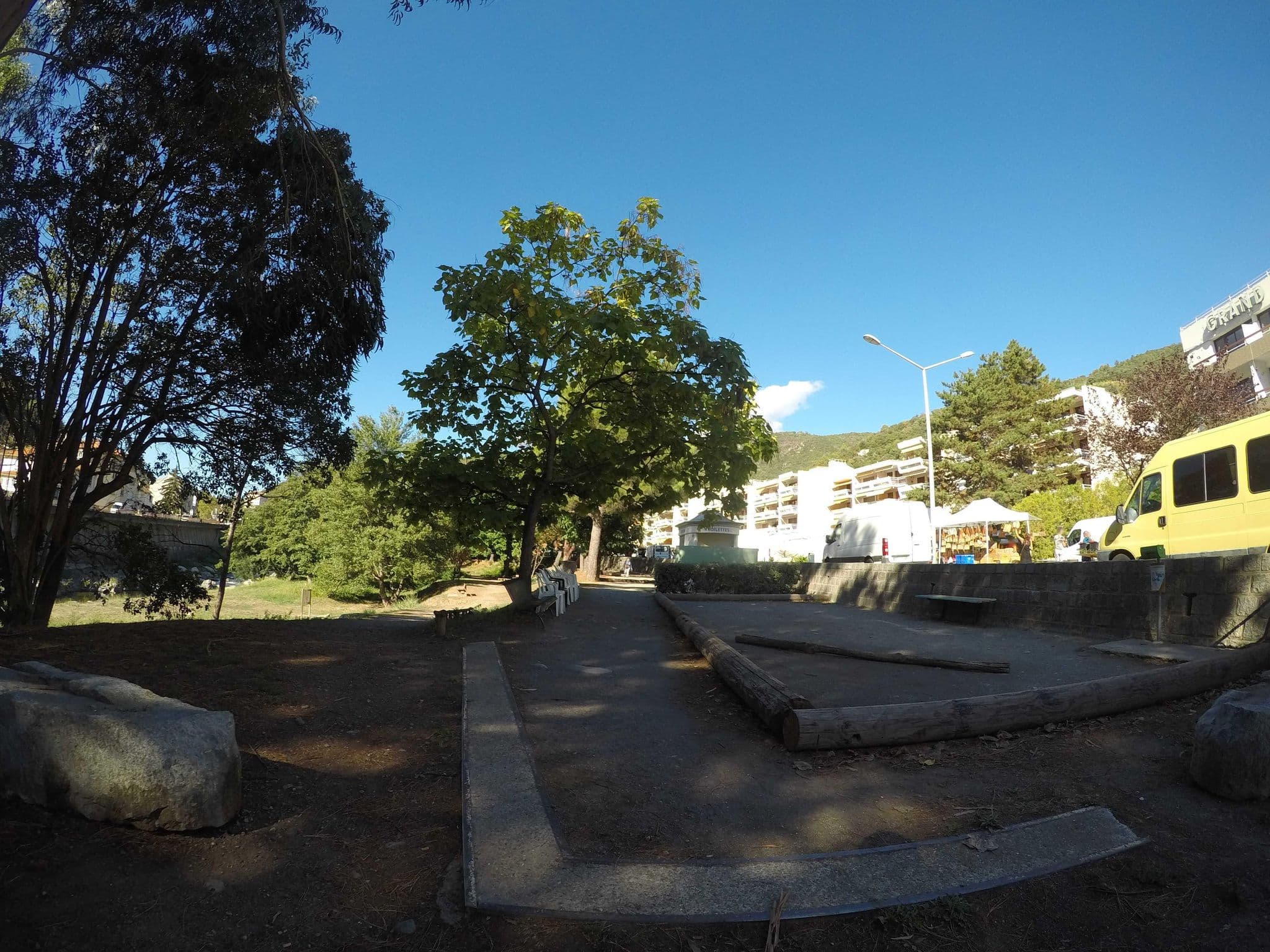 Street view near B&B HOTEL Amélie-les-Bains Centre, els Banys d'Arles — © ray66 (CC BY-SA · Mapillary)