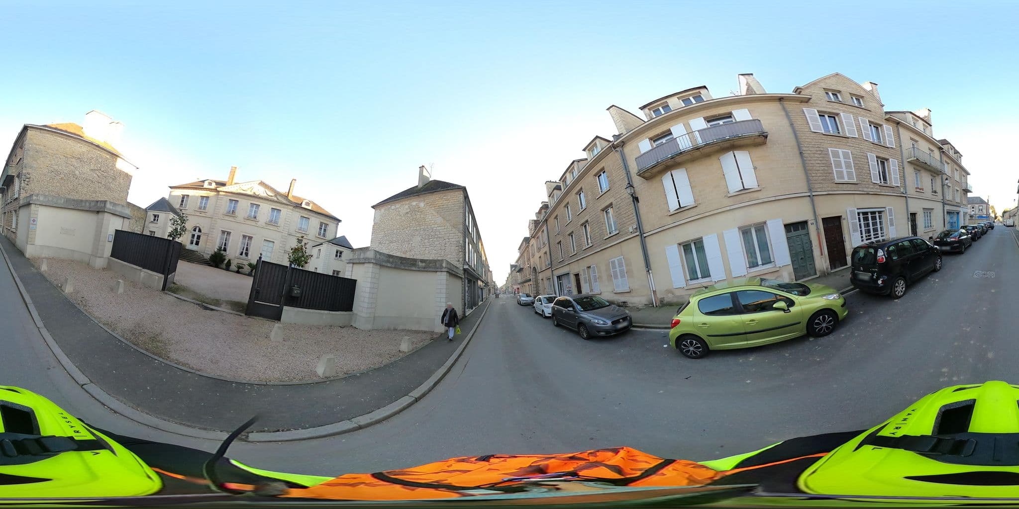 Street view near Castel Saint-Léonard, Falaise — © cartocite (CC BY-SA · Mapillary)