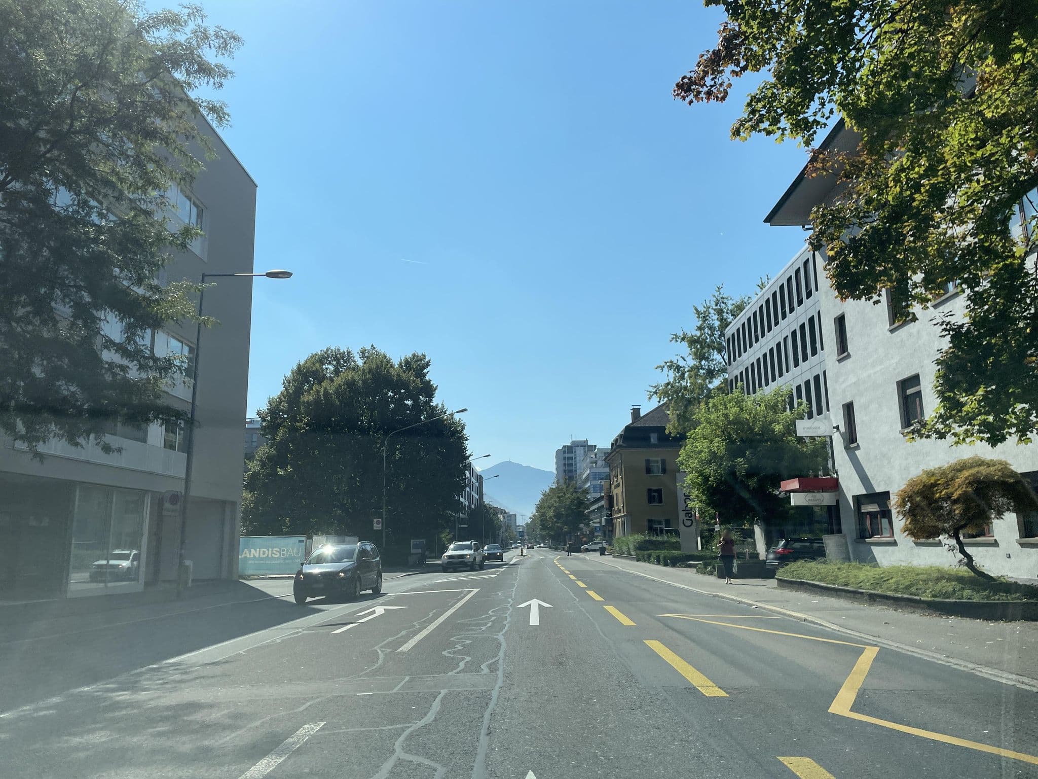 Street view near Hotel Station Zug, Zug — © u001 (CC BY-SA · Mapillary)