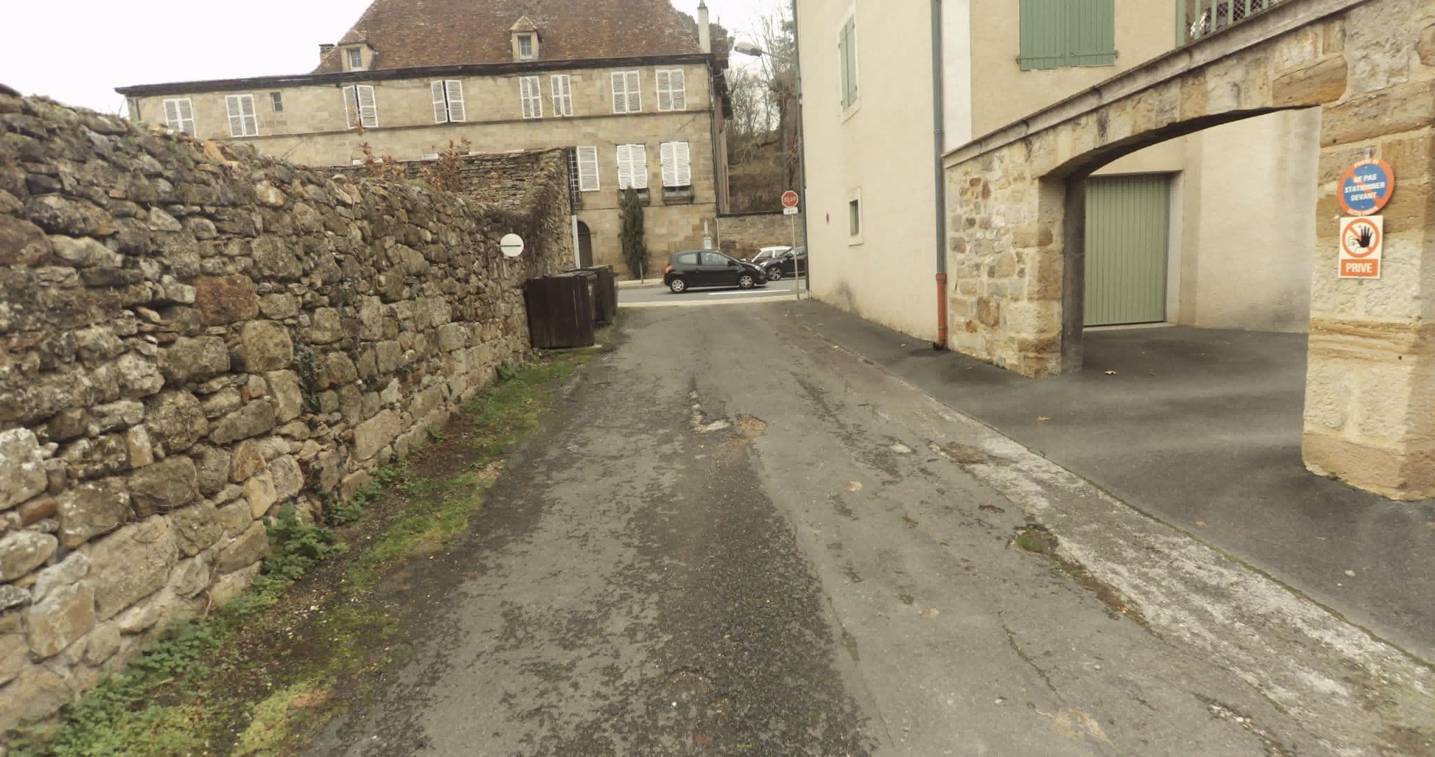 Street view near Gîte le Pont du Pin, Figeac — © sogefi (CC BY-SA · Mapillary)