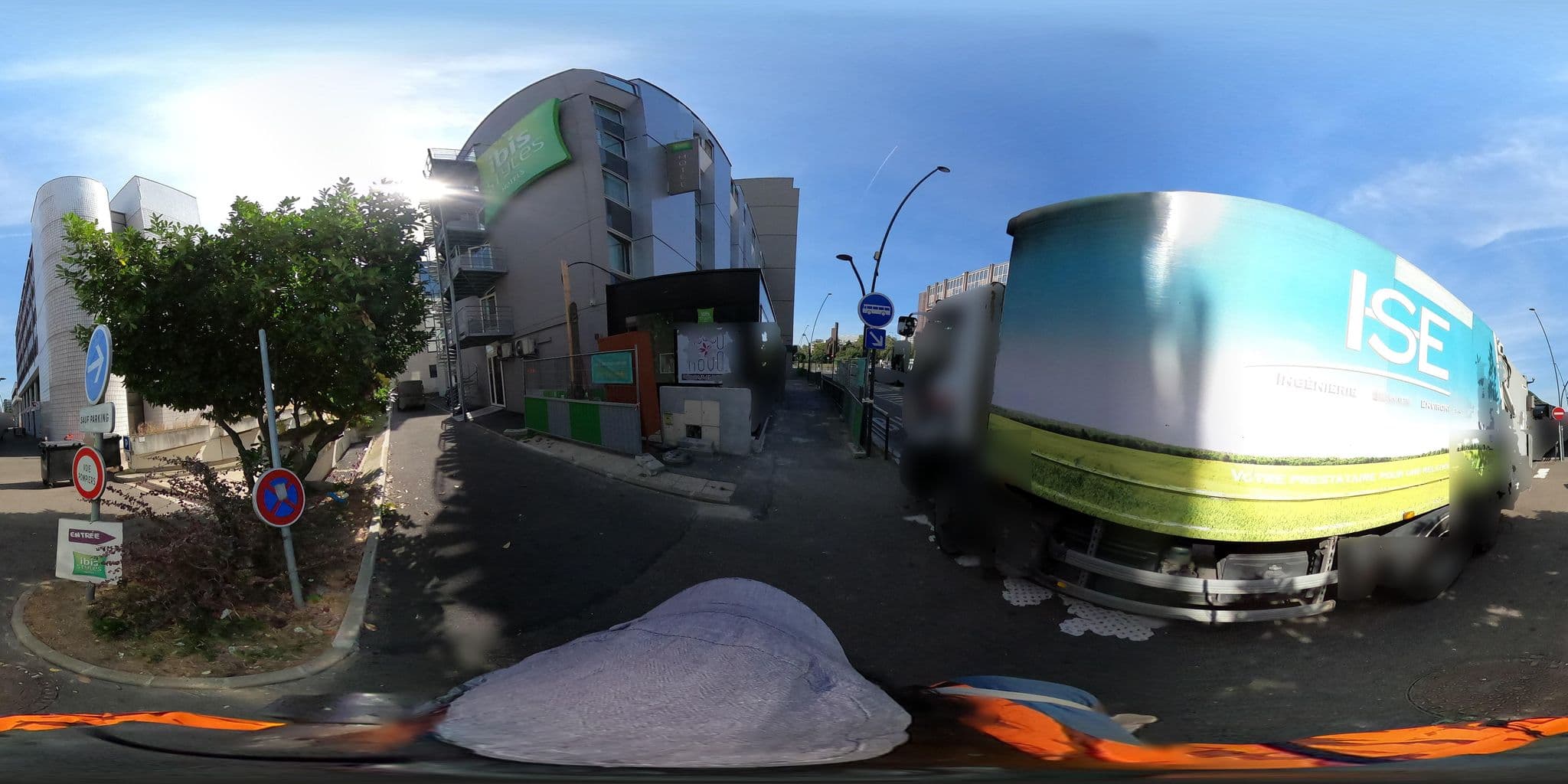 Street view near Snc Hotel Fontenay, Fontenay-sous-Bois — © nlehuby (CC BY-SA · Mapillary)