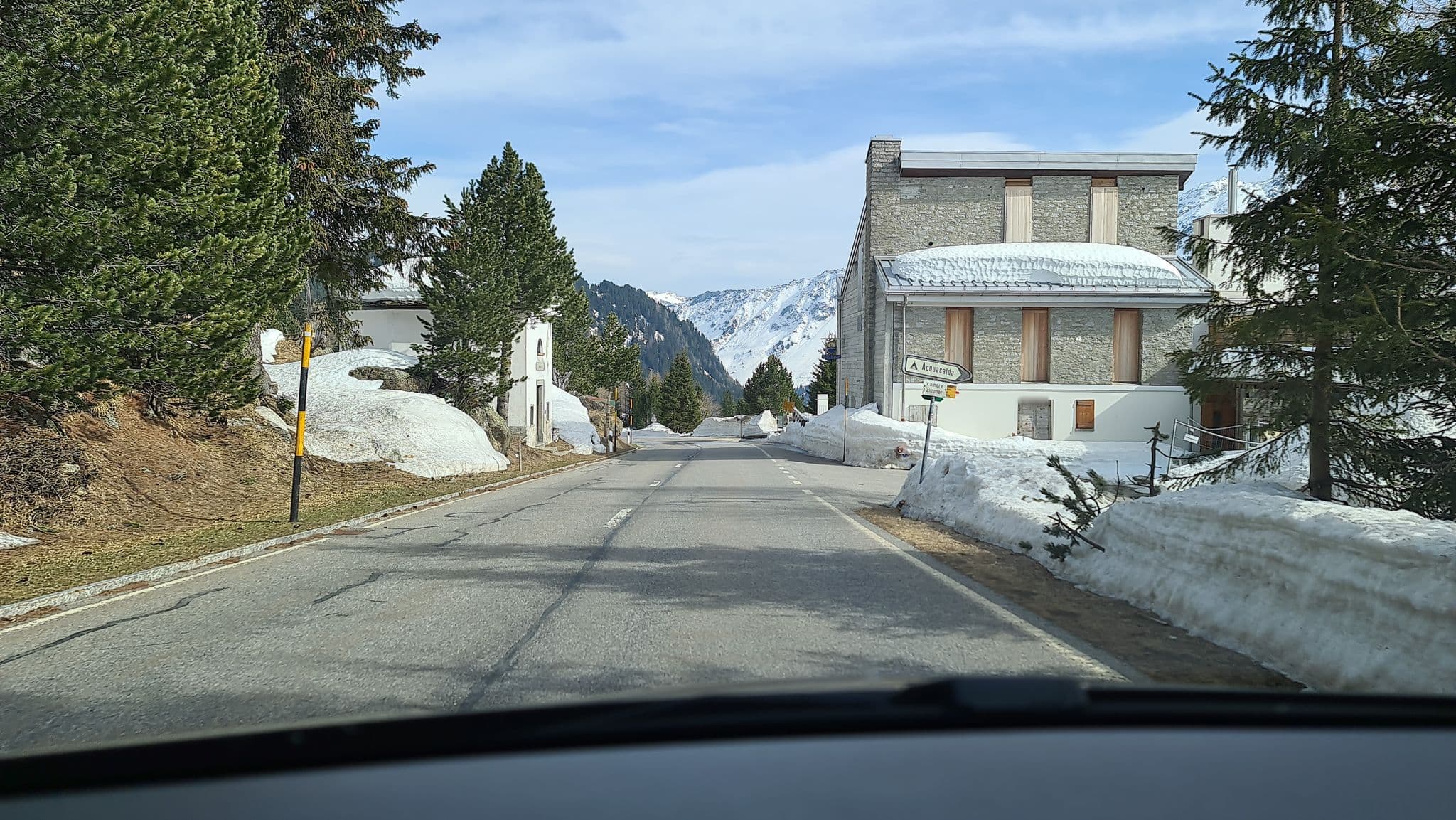 Street view near Centro Pro Natura Lucomagno, Faido — © alexanderar (CC BY-SA · Mapillary)