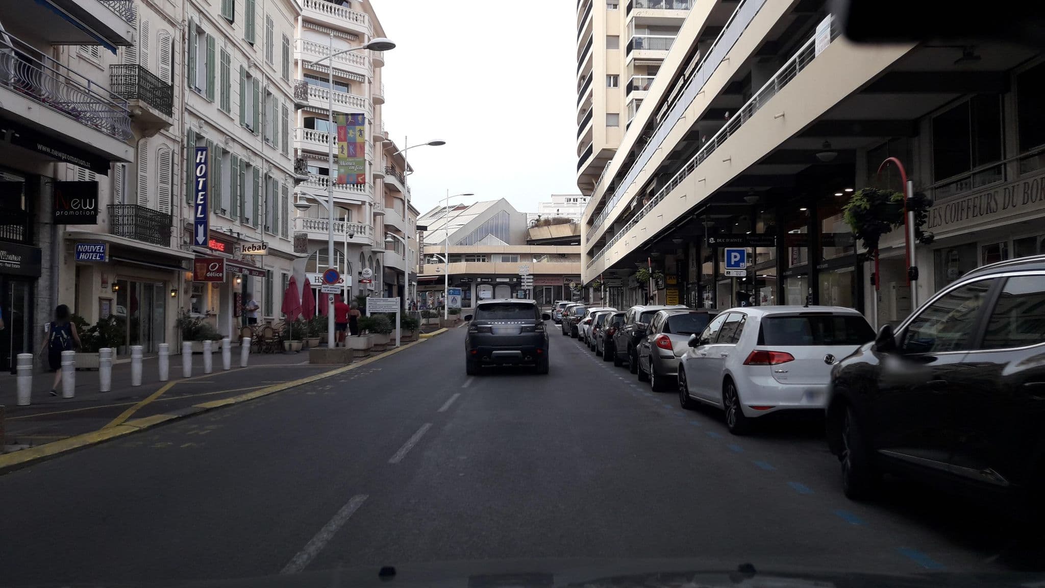 Street view near Nouvel Hotel Saint Raphael l Centre ville l Bord de mer, Saint-Raphaël — © eric_s (CC BY-SA · Mapillary)