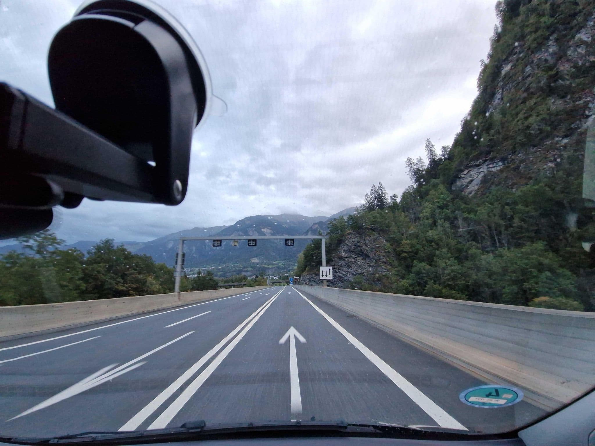 Street view near Lodge STORY Thusis, Thusis — © mcliquid (CC BY-SA · Mapillary)