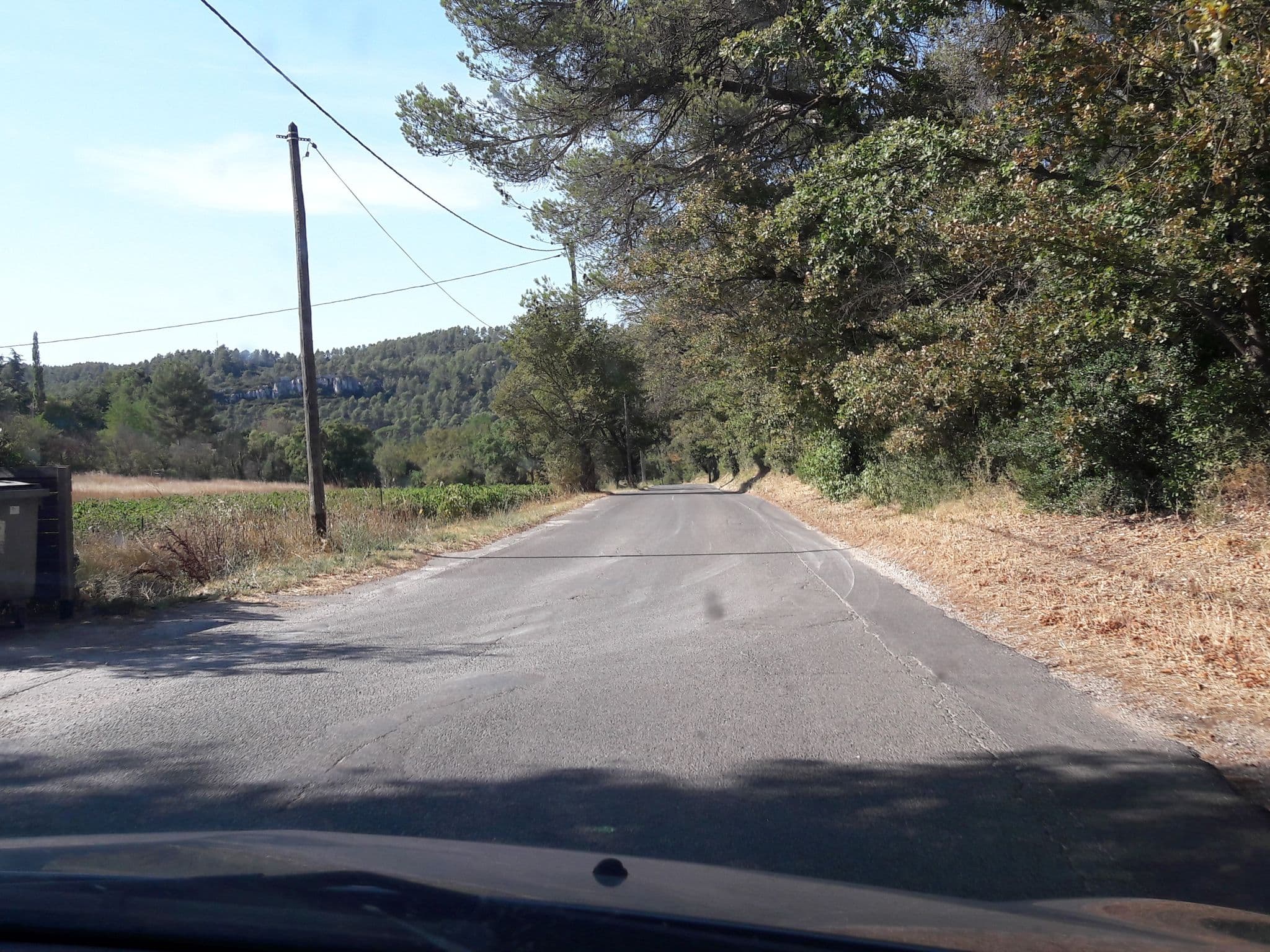Street view near La Feraude, Gardanne — © vmaga (CC BY-SA · Mapillary)