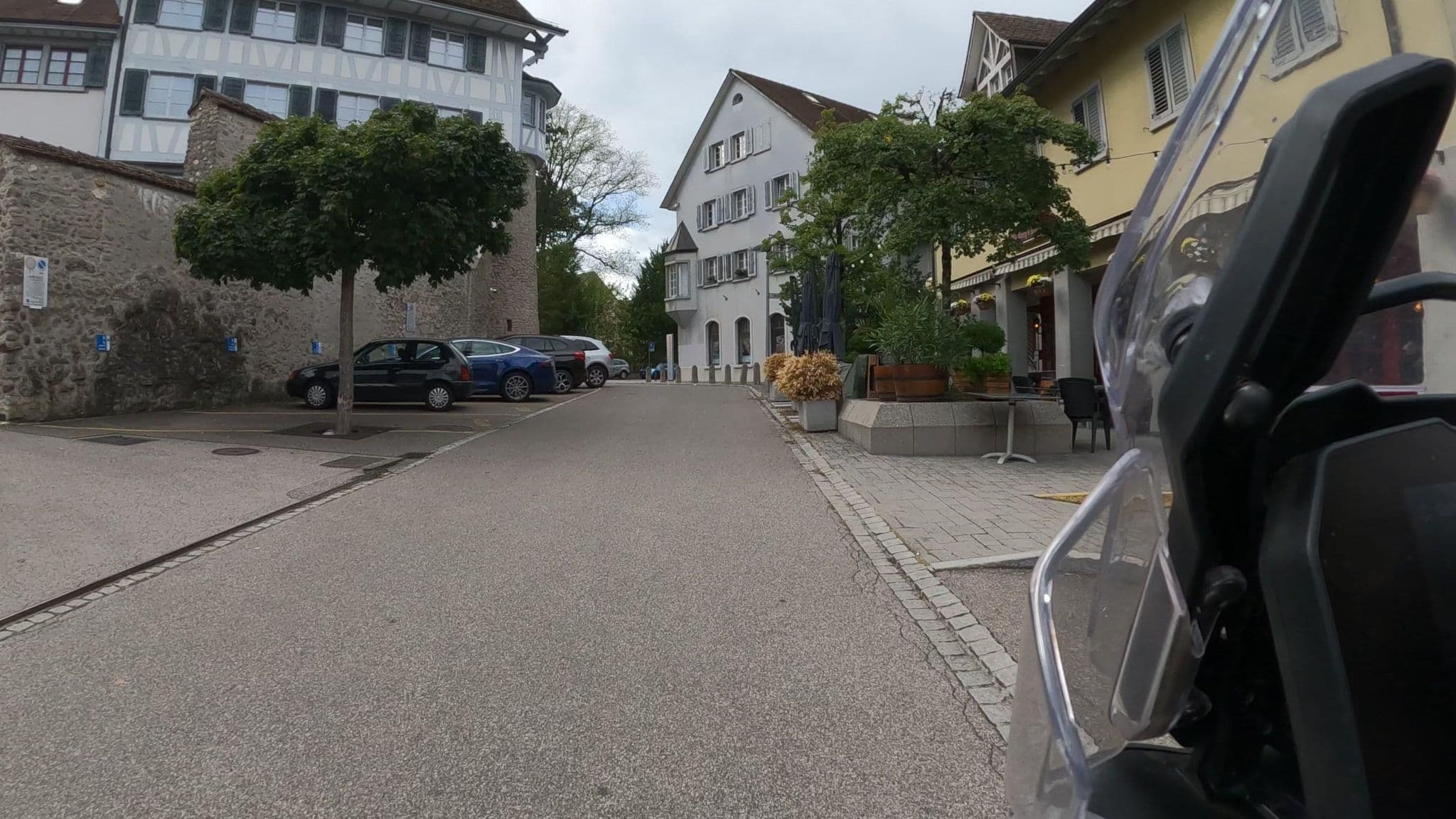 Street view near Hotel-Restaurant Zum Goldenen Kopf, Bülach — © crami (CC BY-SA · Mapillary)