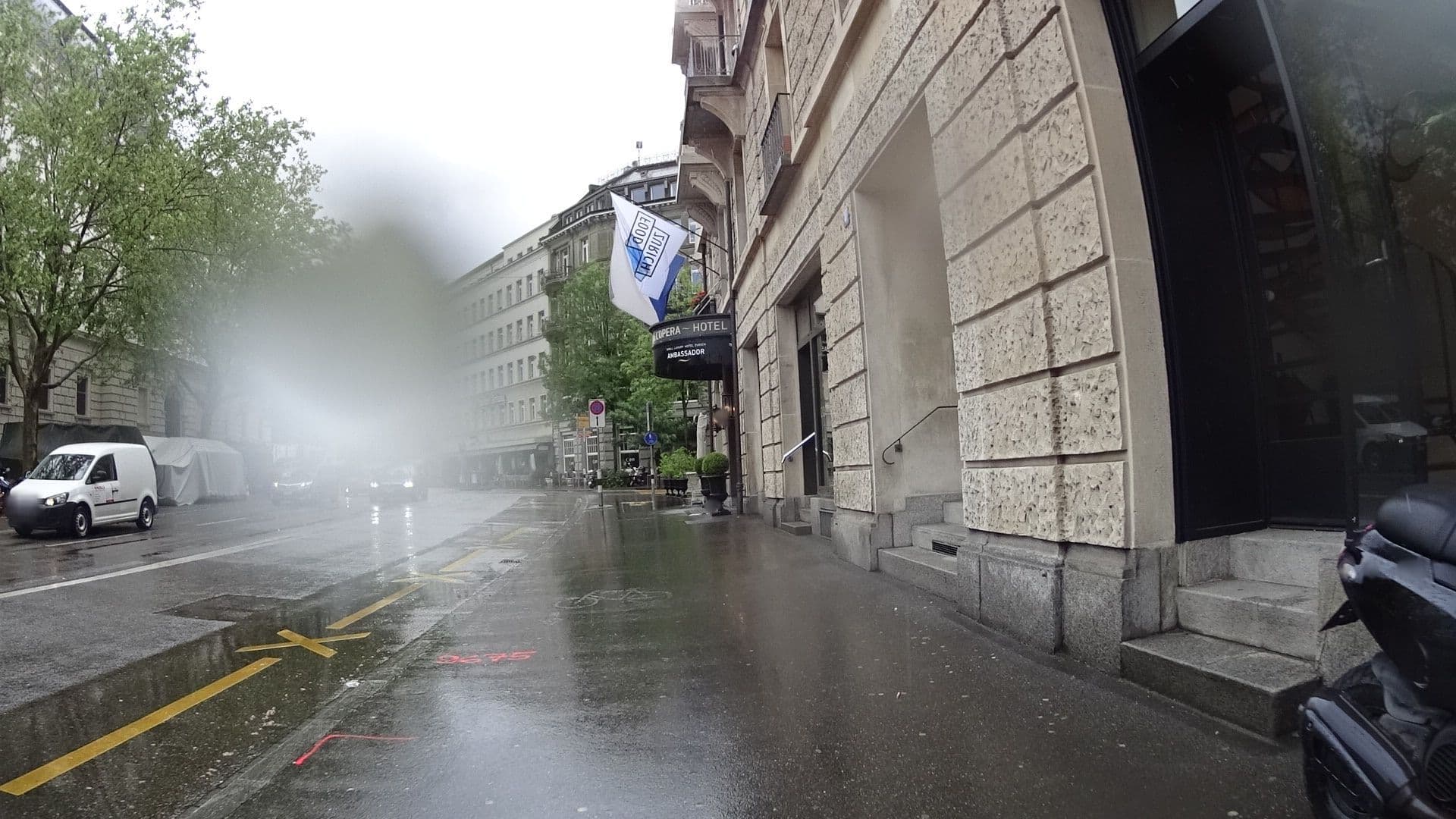 Street view near Ambassador, Zürich — © ramap (CC BY-SA · Mapillary)