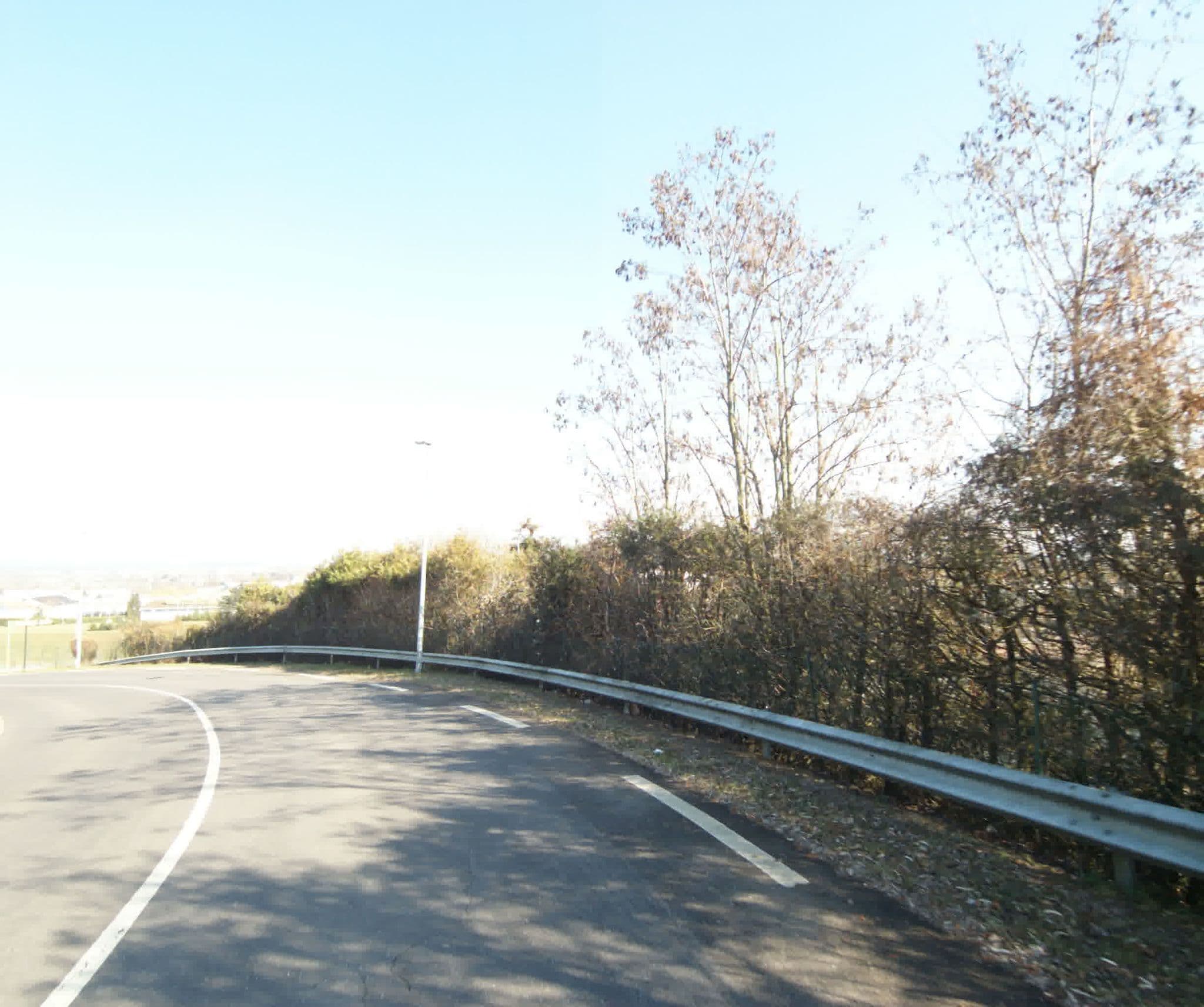 Street view near greet Hotel Nancy Sud, Houdemont — © sogefi (CC BY-SA · Mapillary)