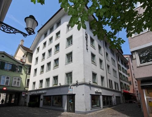 Helmhaus (via Wikimedia Commons, CC0)