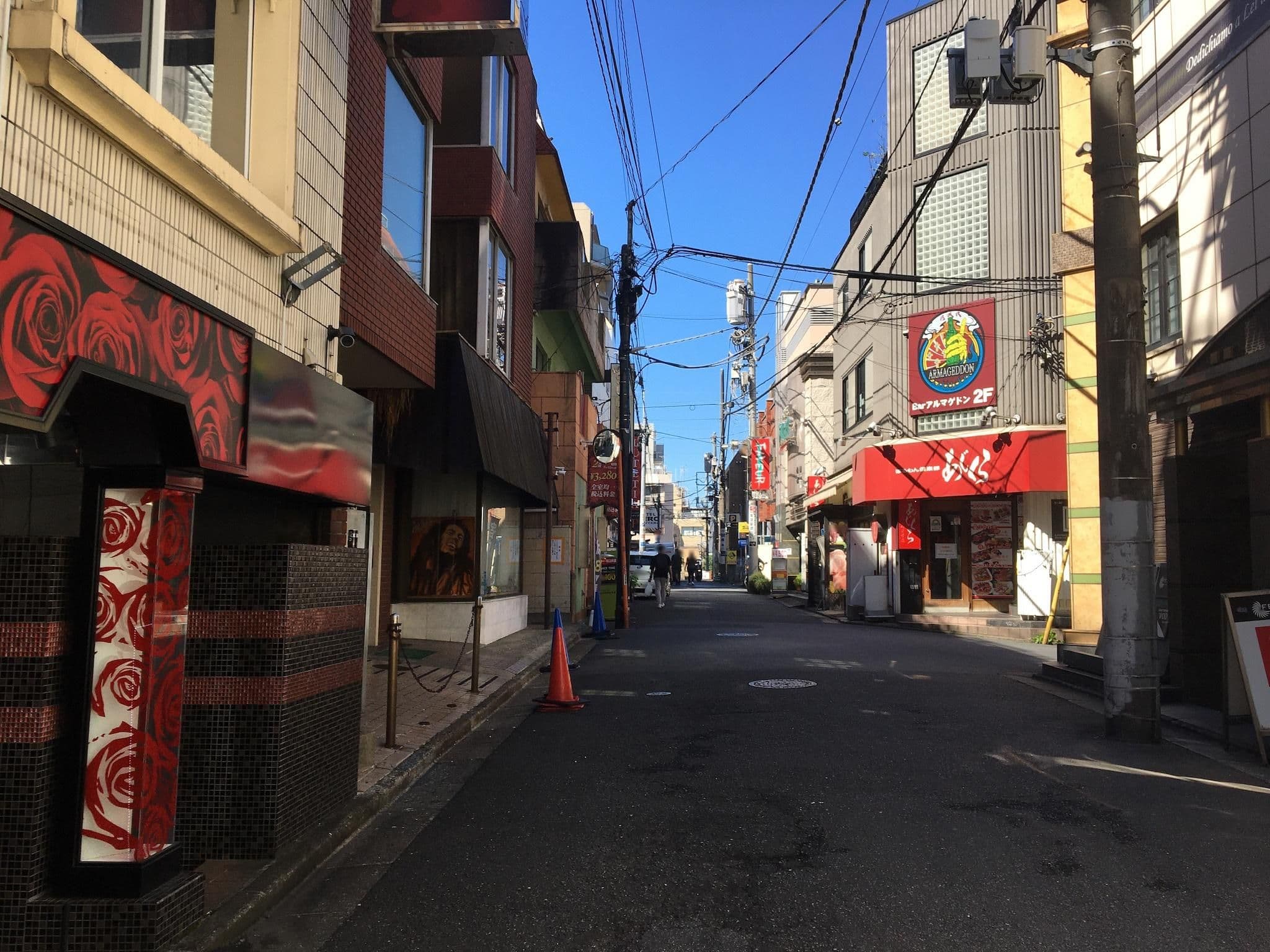 Street view near Hotel Allure, Sakuragaokachō — © musashino5 (CC BY-SA · Mapillary)