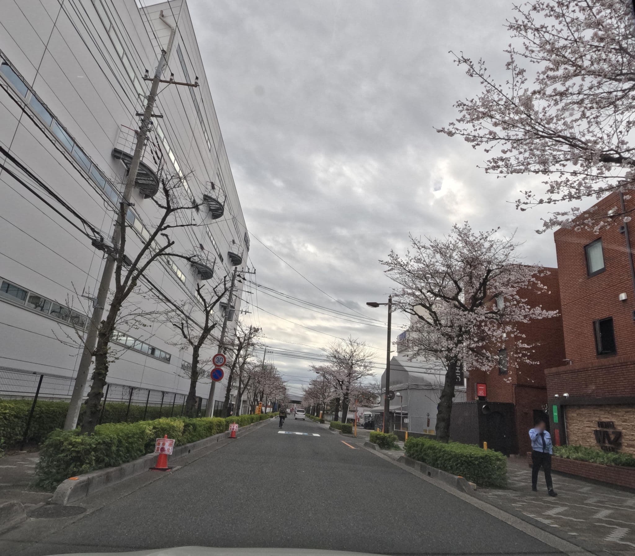 Street view near ホテルウィズシック (HOTEL WIZ CHIC), Dōjō — © rsnaru (CC BY-SA · Mapillary)