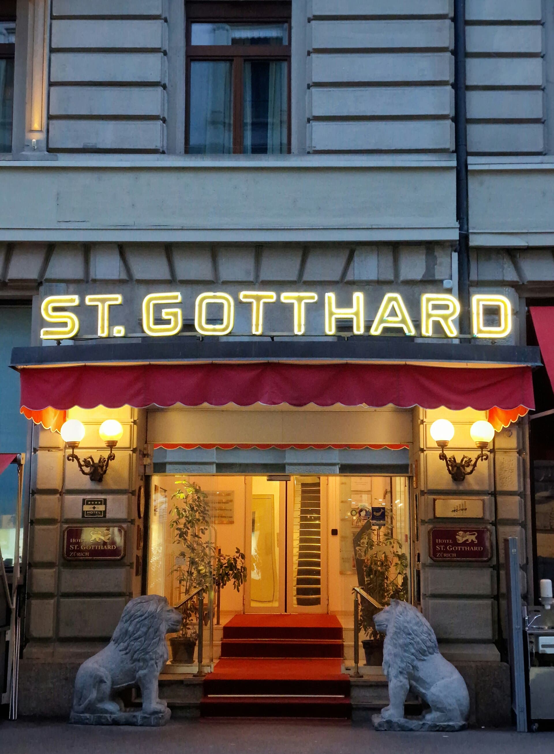 St. Gotthard (via Wikimedia Commons, CC BY-SA 4.0)