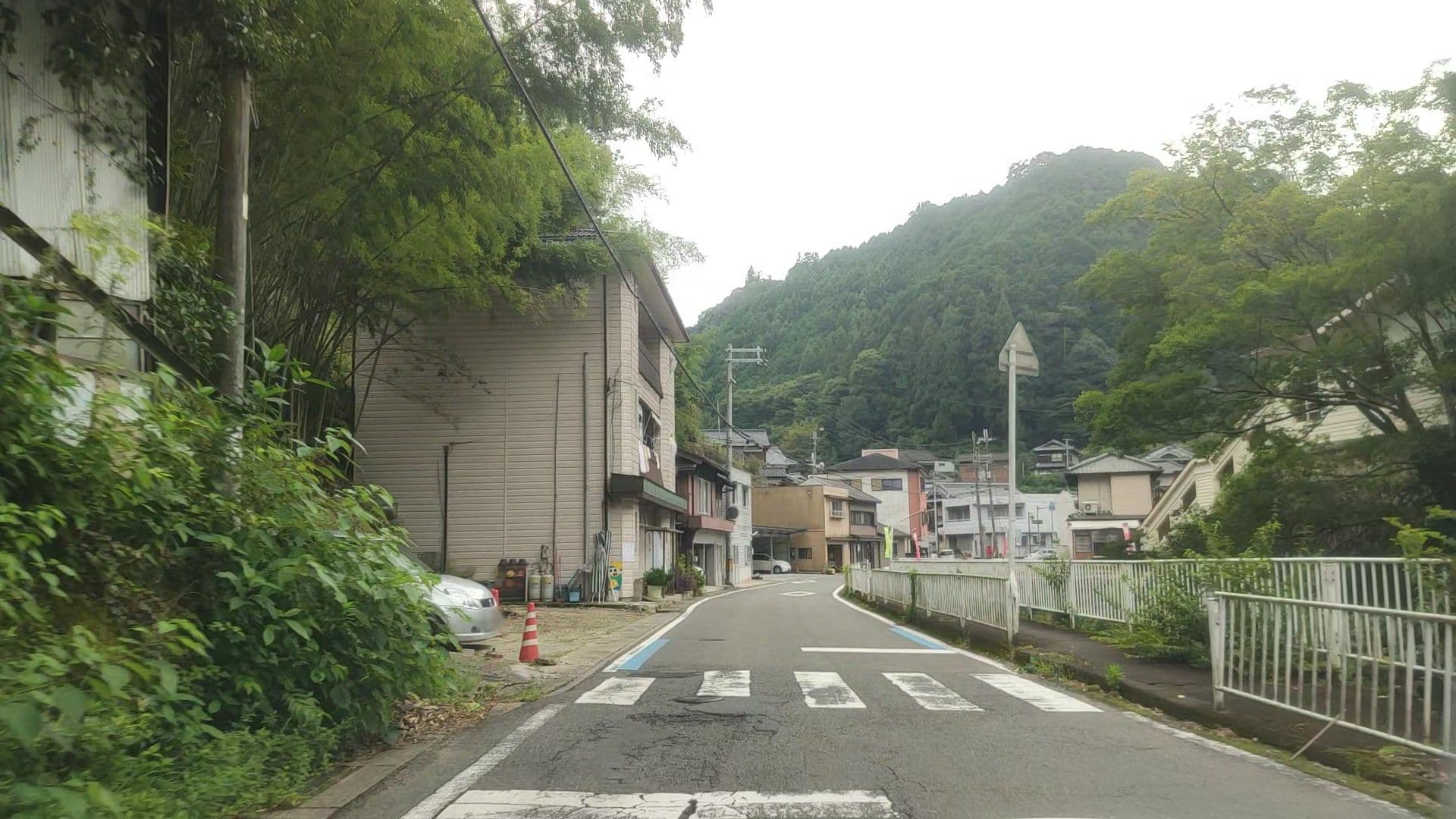 Street view near The Railway Hotel 高野山 参詣鉄道(旧NIPPONIA HOTEL 高野山 参詣鉄道), Kudoyama — © drivephotograph (CC BY-SA · Mapillary)