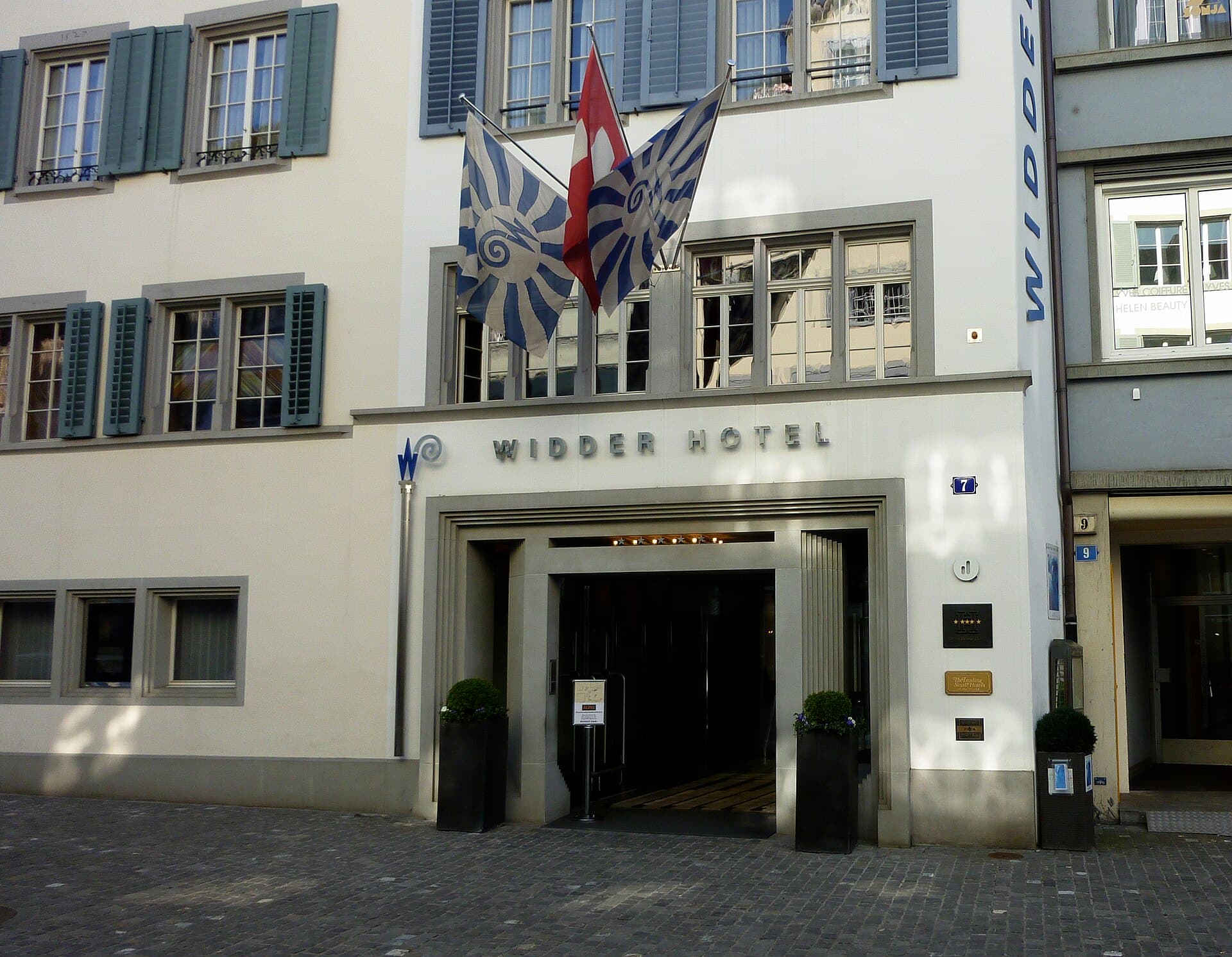 Widder (via Wikimedia Commons, CC BY-SA 3.0)