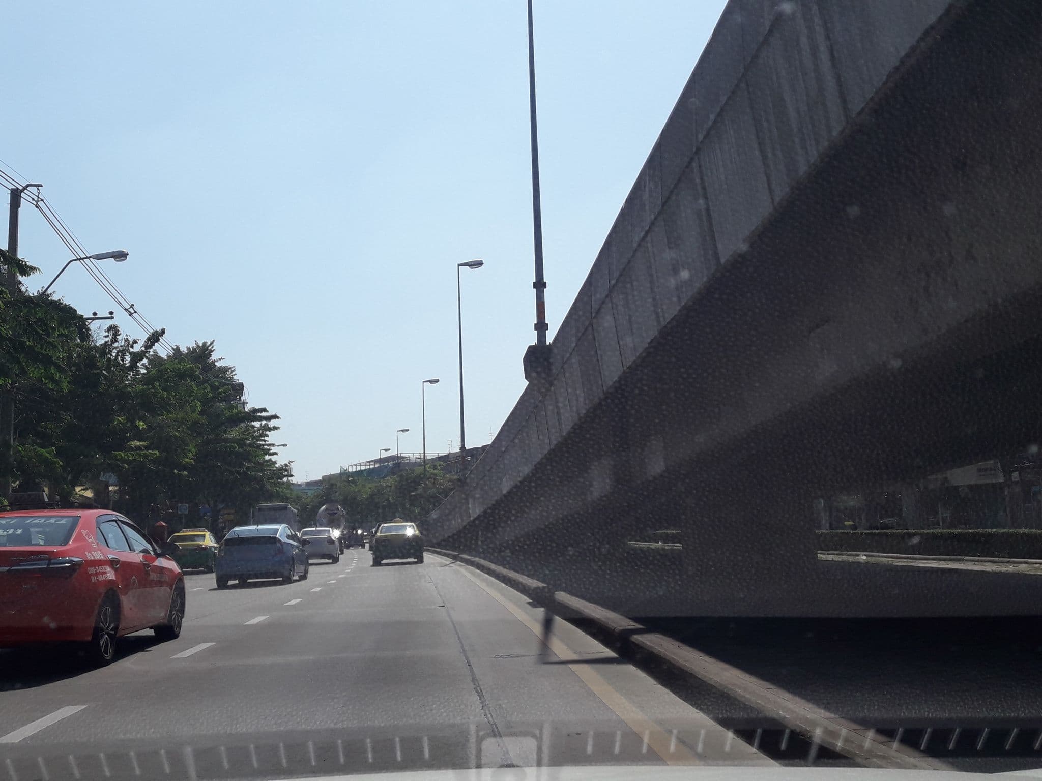 Street view near HOTEL PAPA BANGKOK SIRIRAJ, Arun Amarin — © jetman11 (CC BY-SA · Mapillary)