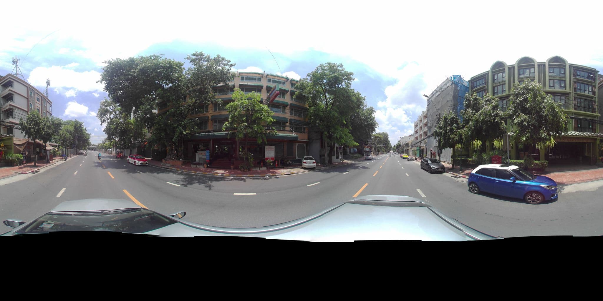Street view near Chillax Heritage Hotel Khaosan, Bang Yi Khan — © P05466 (CC BY-SA · Mapillary)