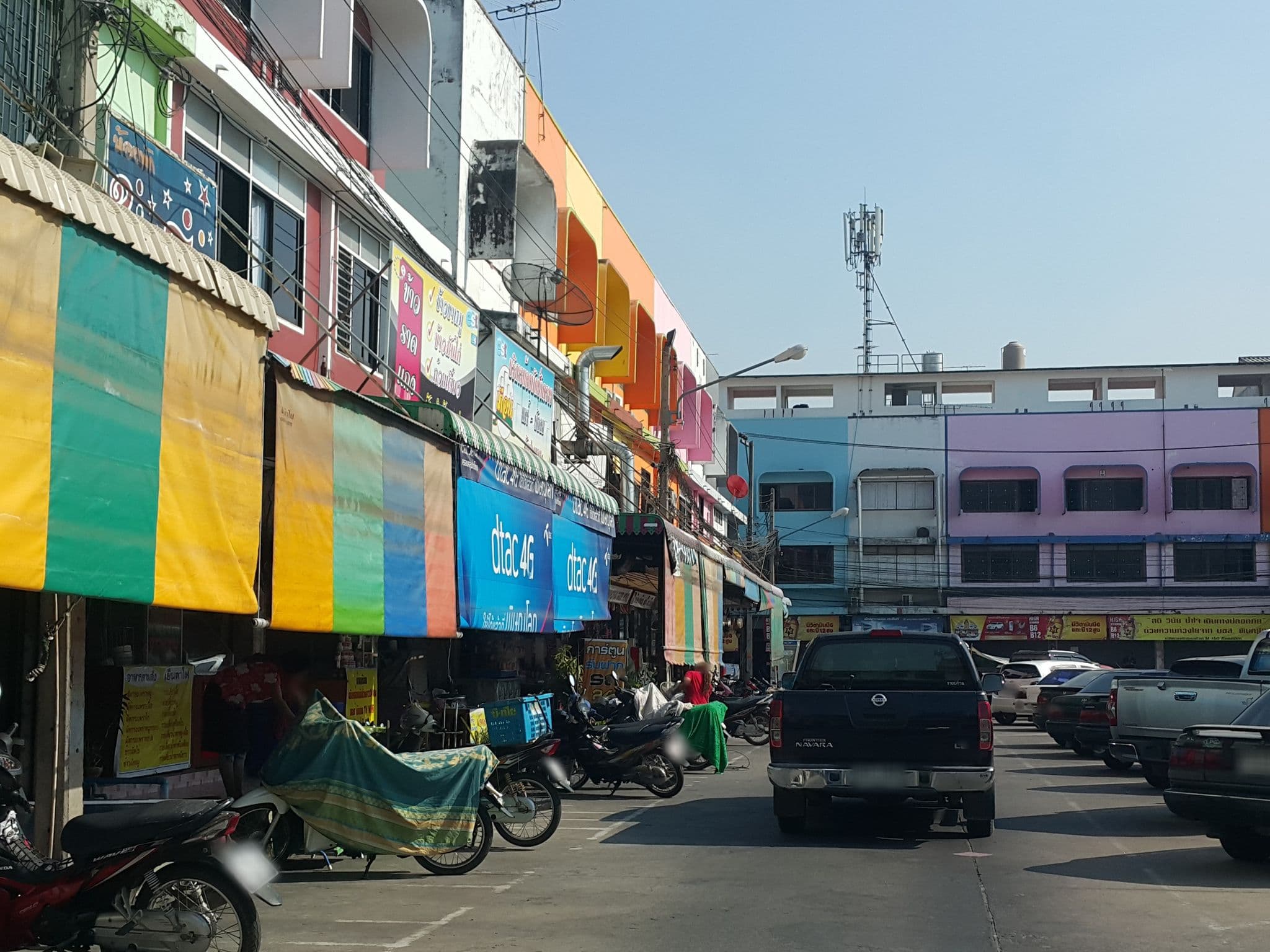 Street view near ห้องพักต้นรัก 2, Ban Aranyik — © jrcarlsen (CC BY-SA · Mapillary)