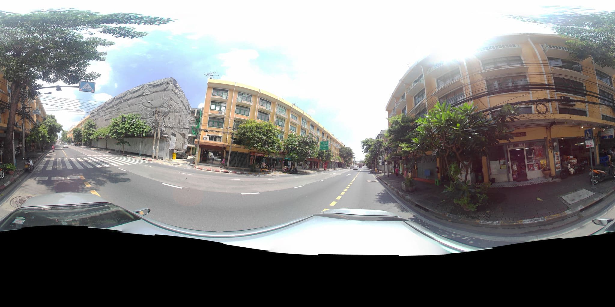 Street view near Pranakorn Heritage Hotel, Phra Nakhon